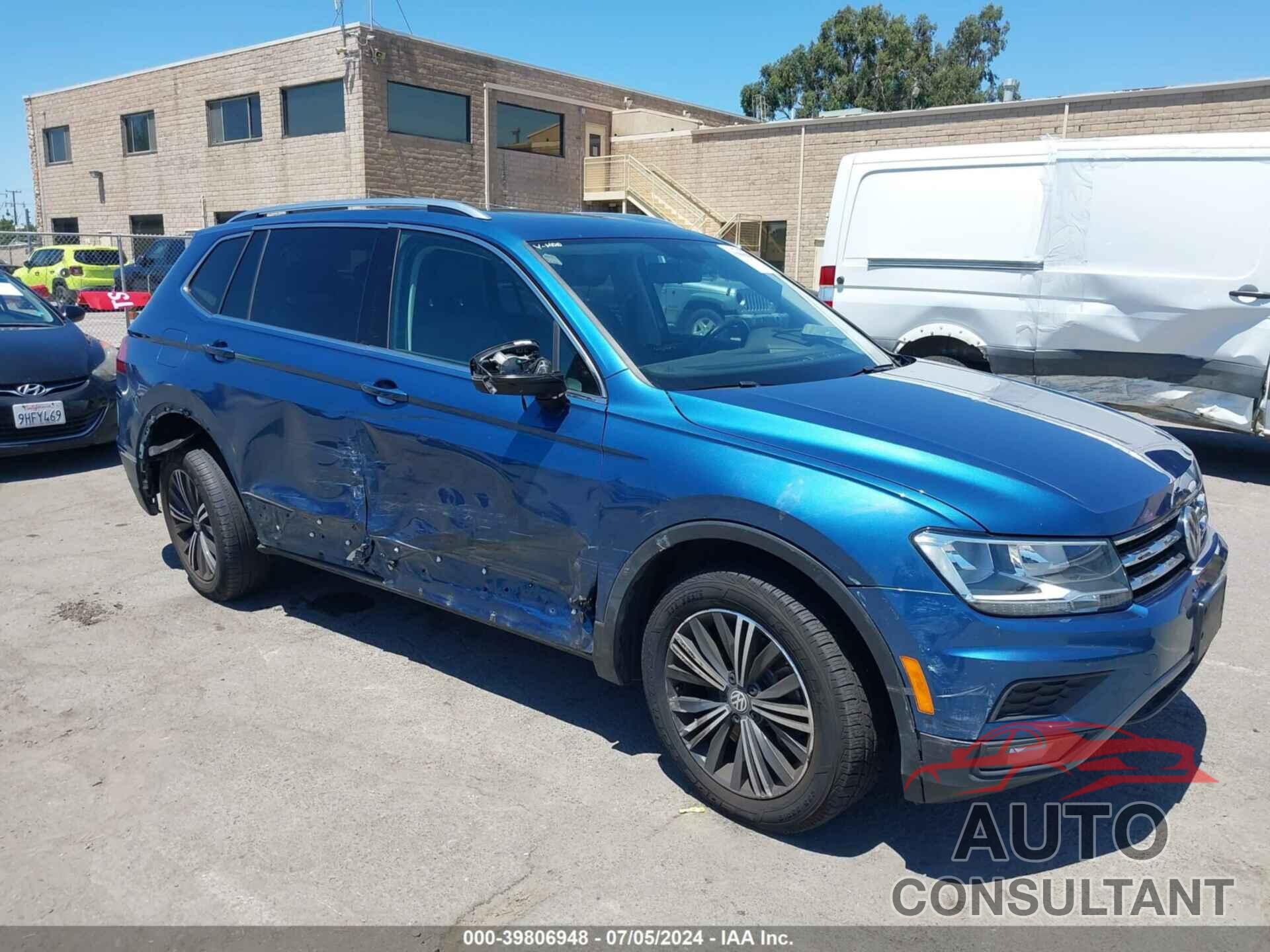 VOLKSWAGEN TIGUAN 2018 - 3VV3B7AX7JM021312