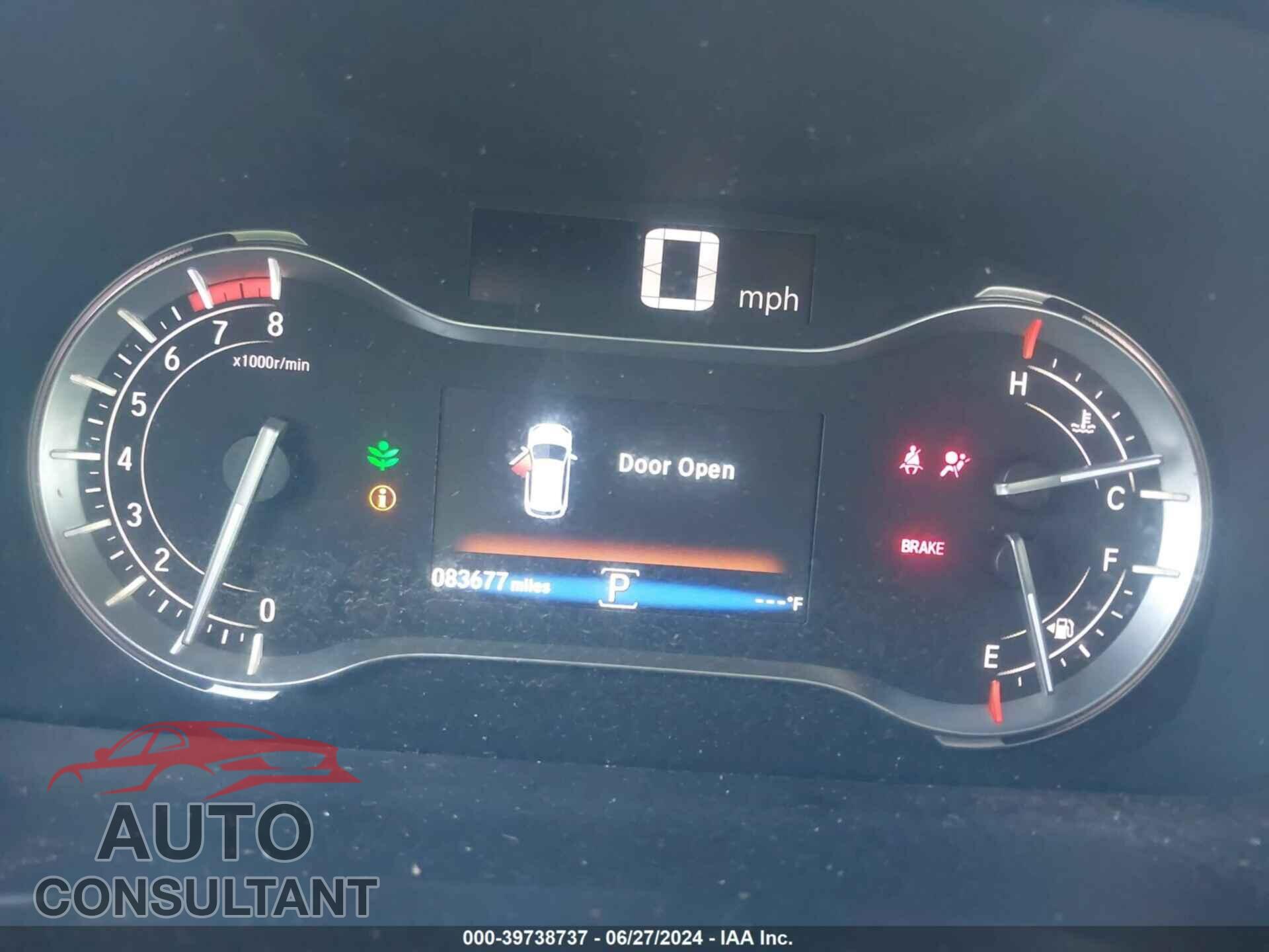 HONDA PILOT 2018 - 5FNYF5H51JB004592