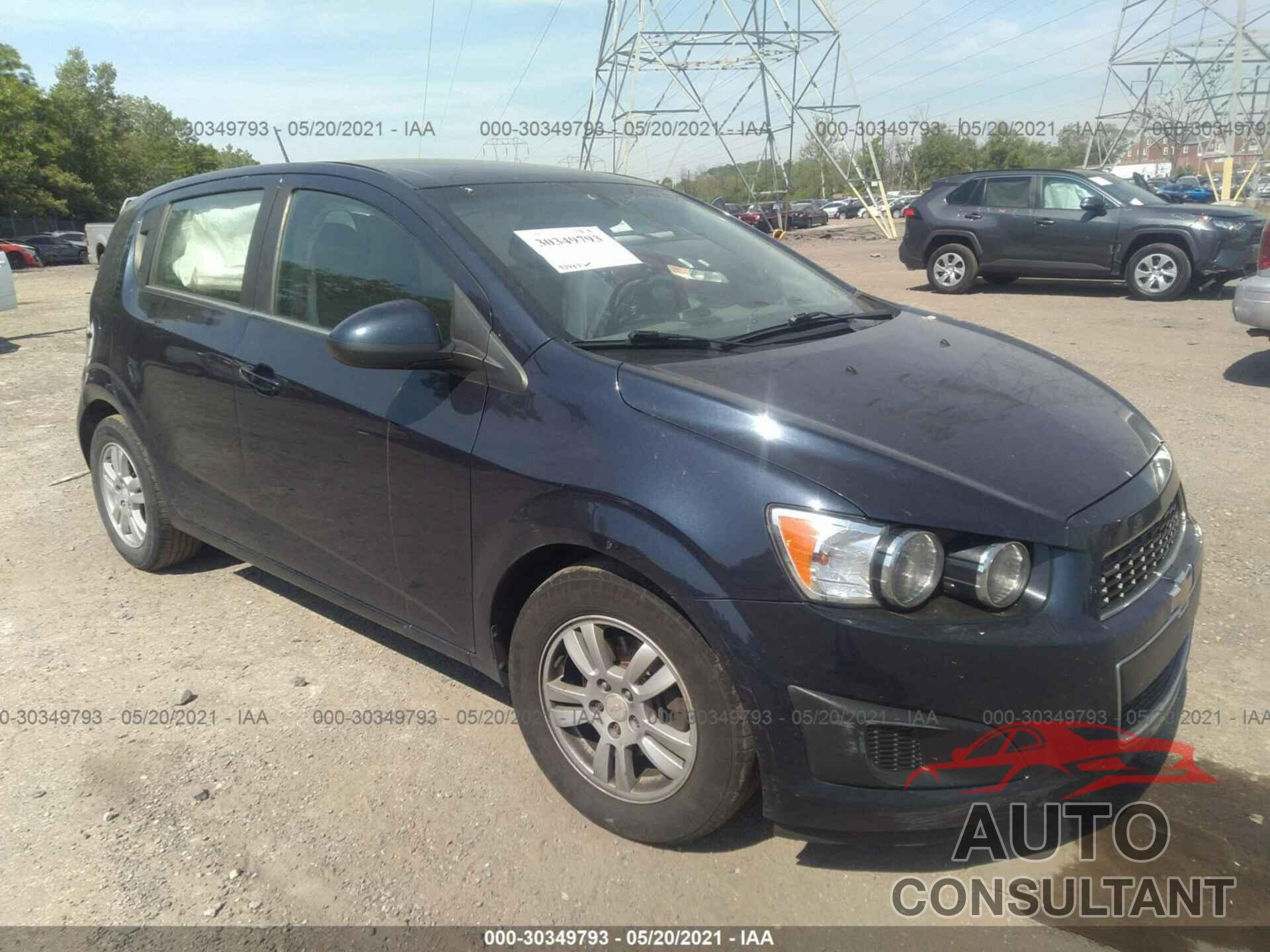 CHEVROLET SONIC 2016 - 1G1JC6SG0G4123317