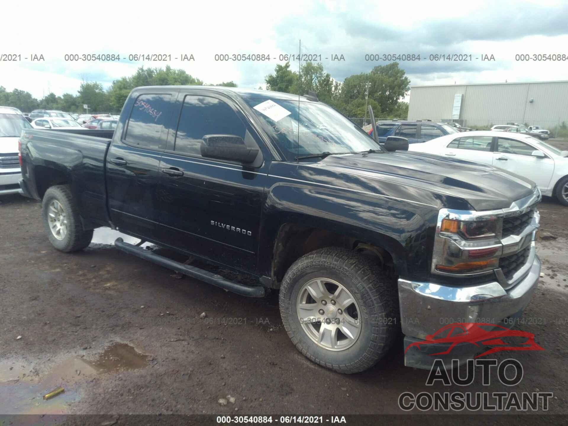 CHEVROLET SILVERADO 1500 2018 - 1GCVKREC4JZ368914