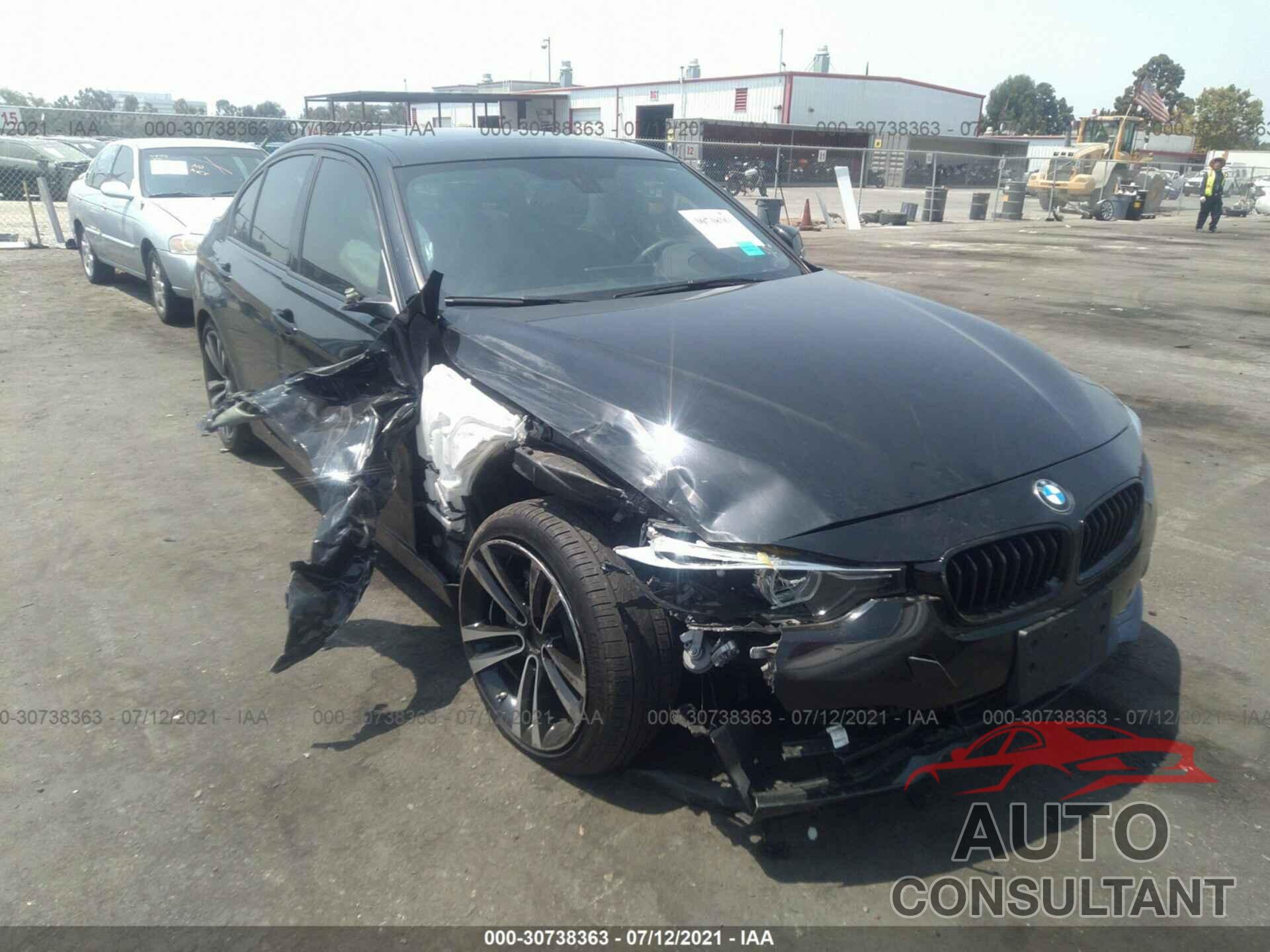 BMW 3 SERIES 2018 - WBA8B9C5XJEE82330