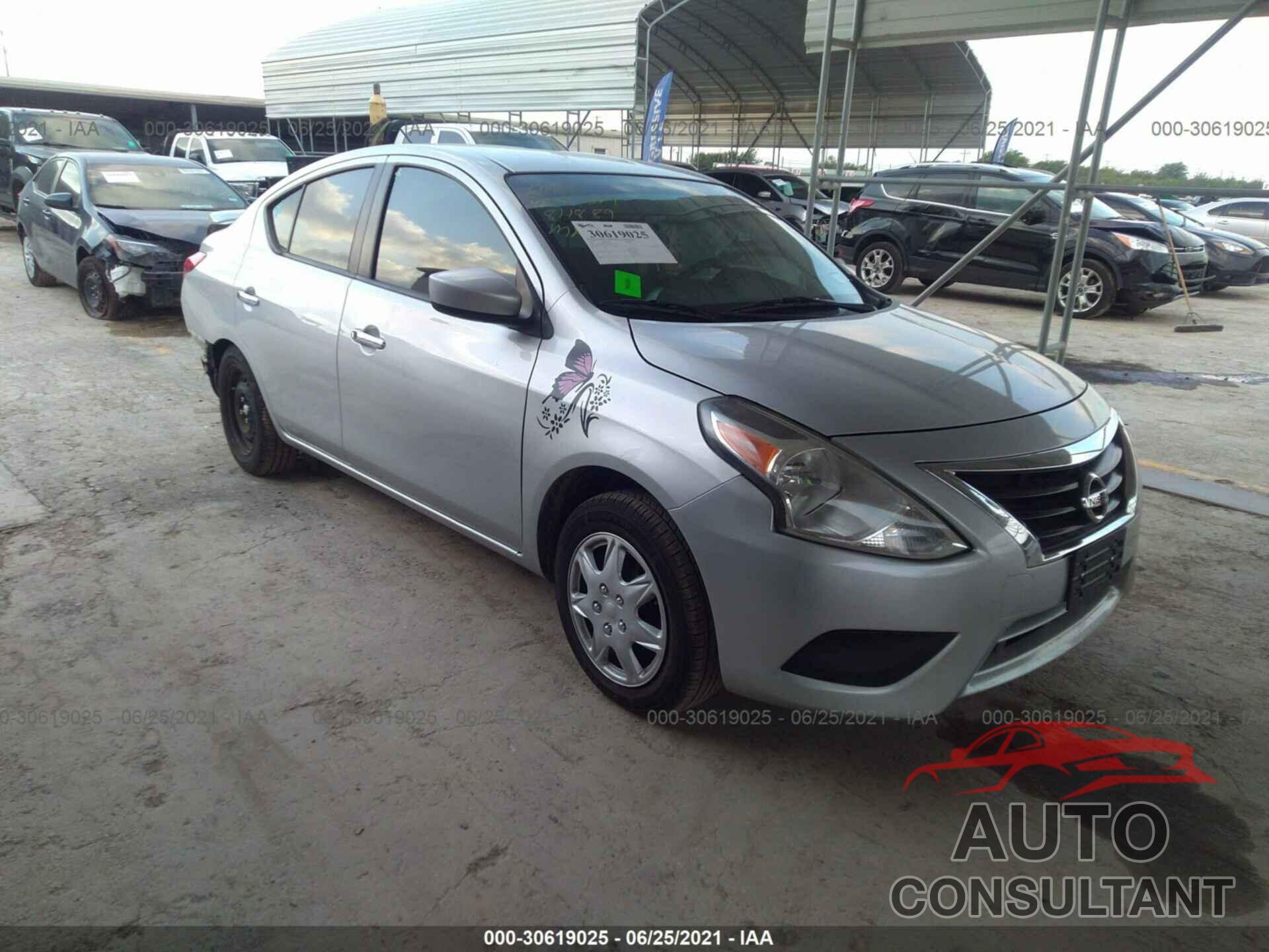 NISSAN VERSA 2016 - 3N1CN7AP3GL811889