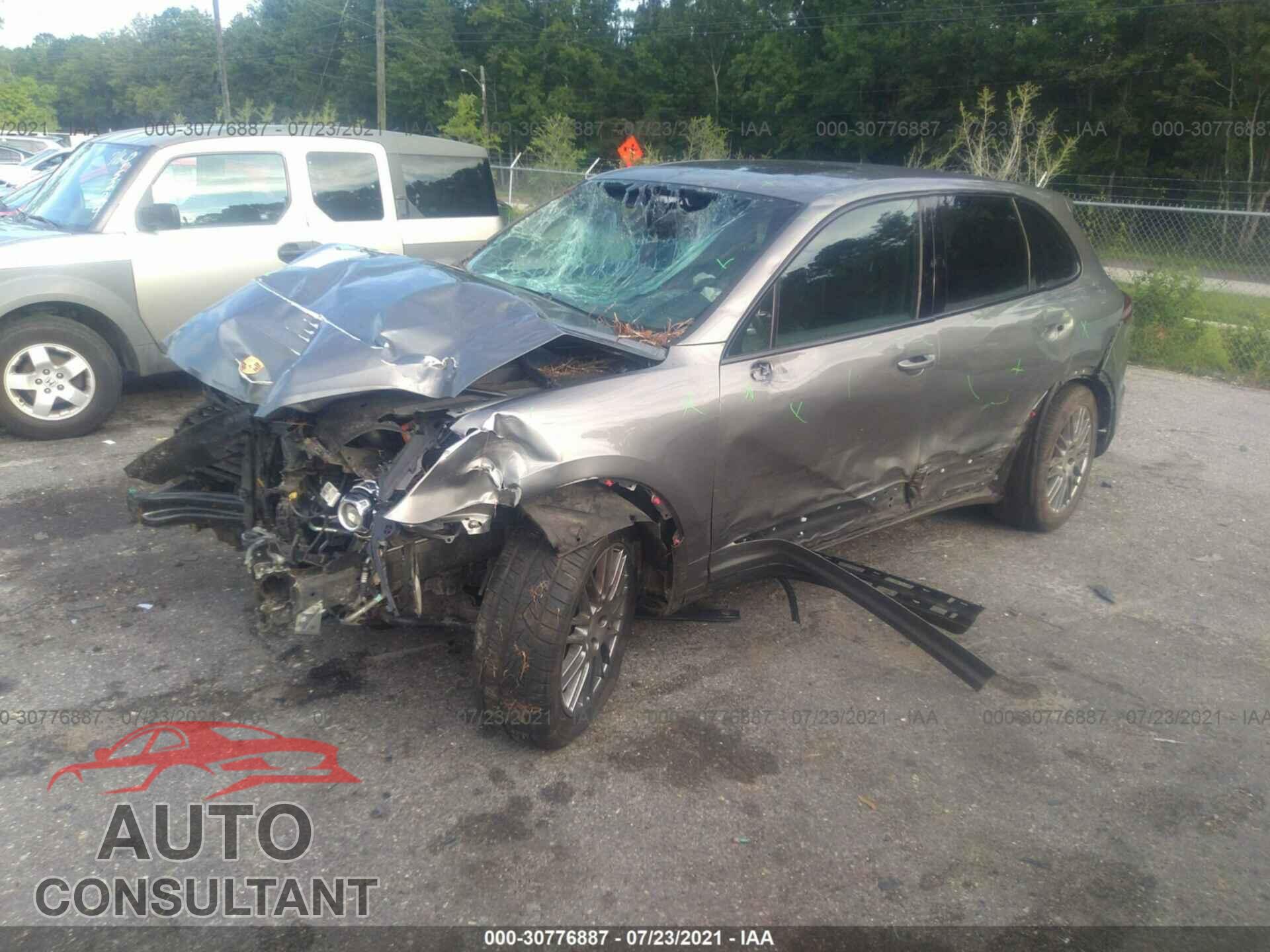PORSCHE CAYENNE 2016 - WP1AA2A20GKA14409