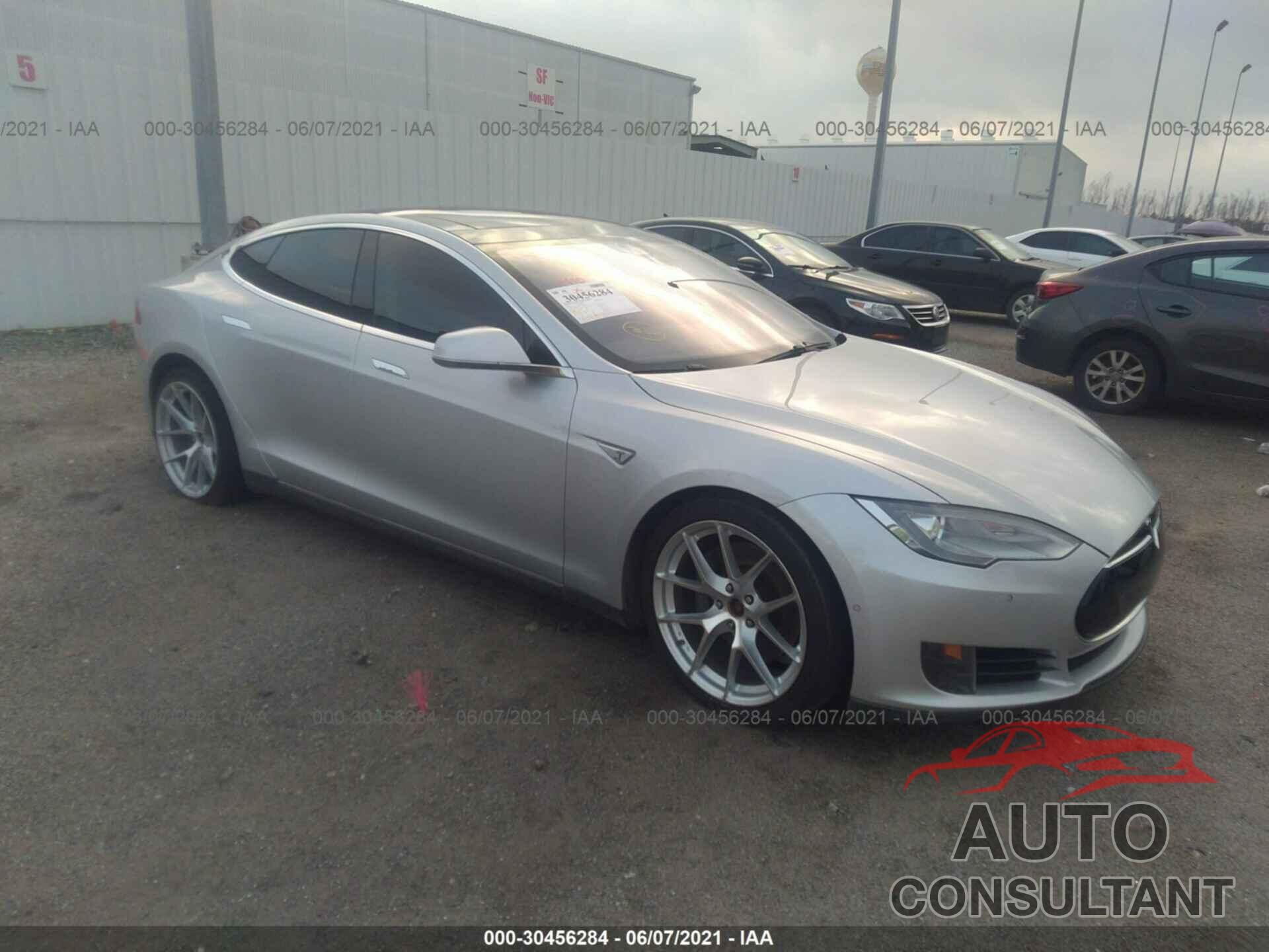 TESLA MODEL S 2016 - 5YJSA1E23GF132588