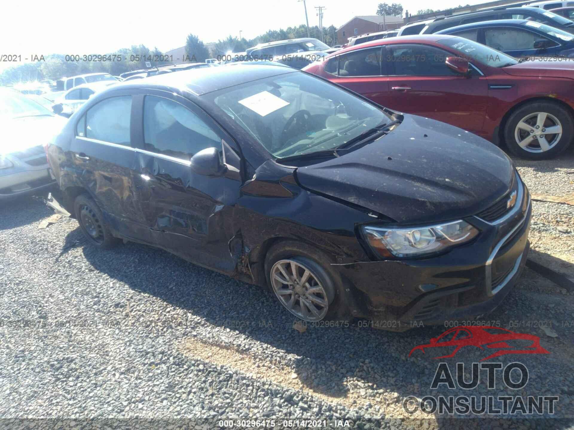 CHEVROLET SONIC 2017 - 1G1JD5SH2H4109775