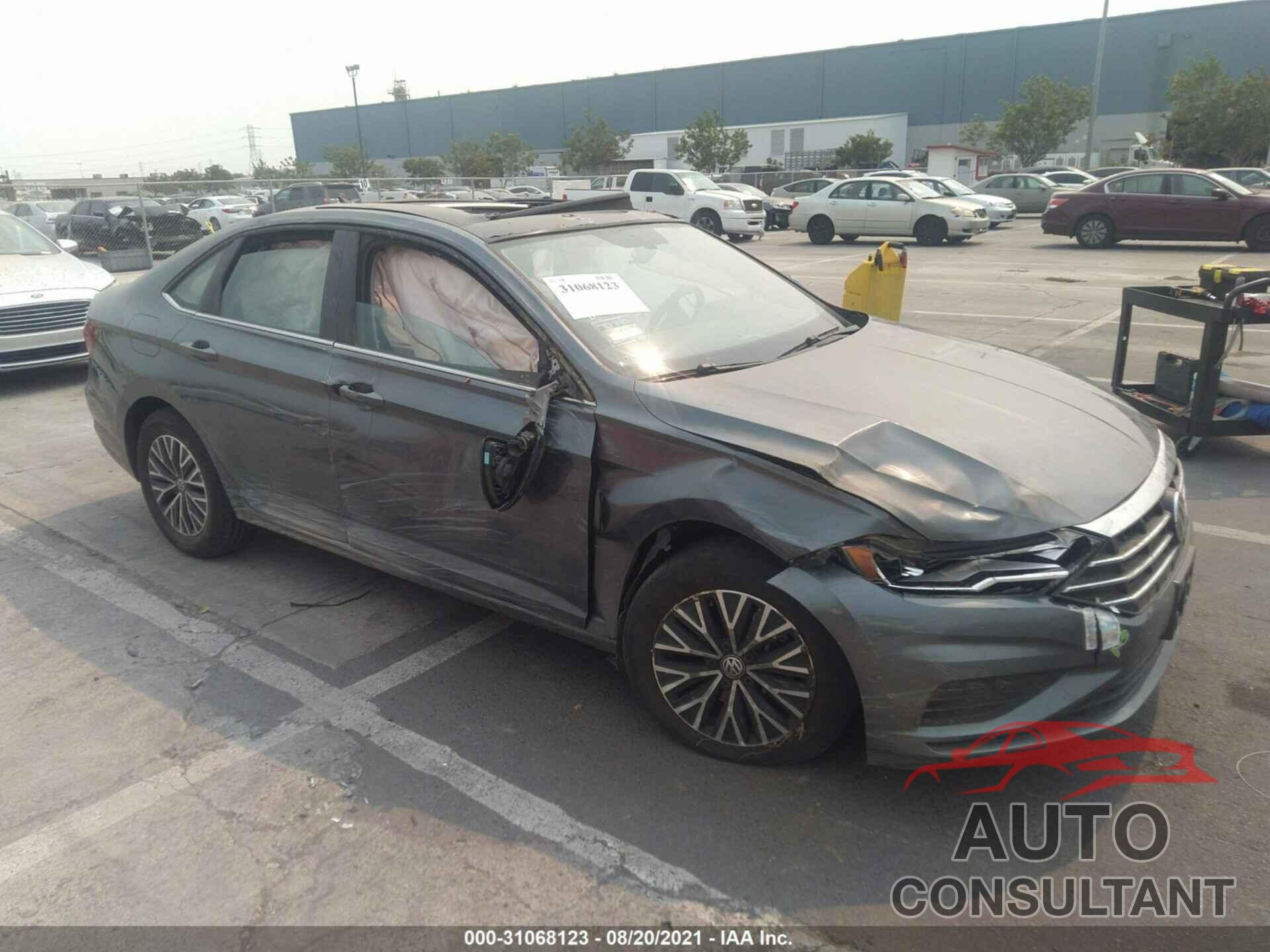 VOLKSWAGEN JETTA 2020 - 3VWC57BU2LM084327
