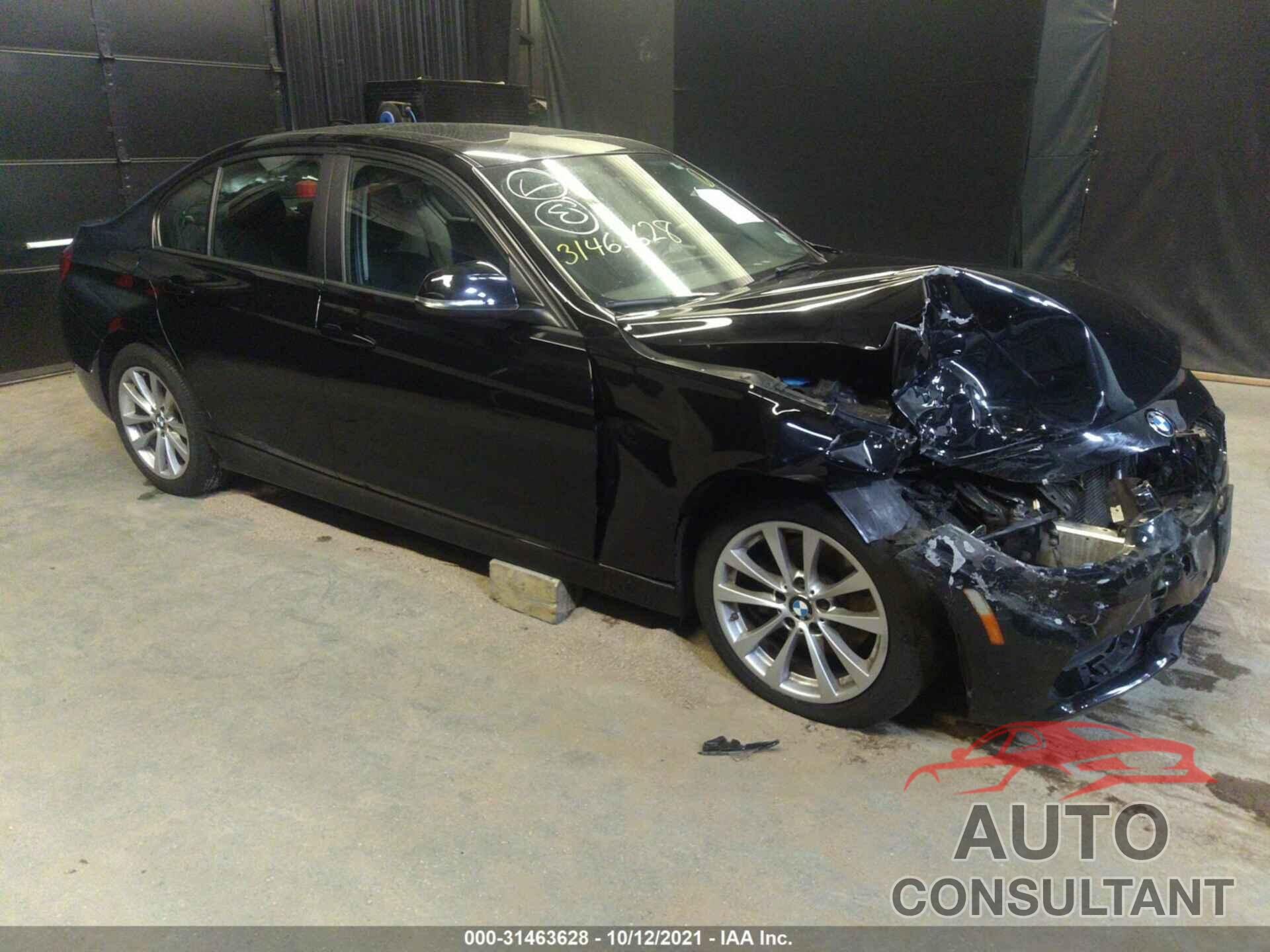 BMW 3 SERIES 2017 - WBA8A3C32HK692895