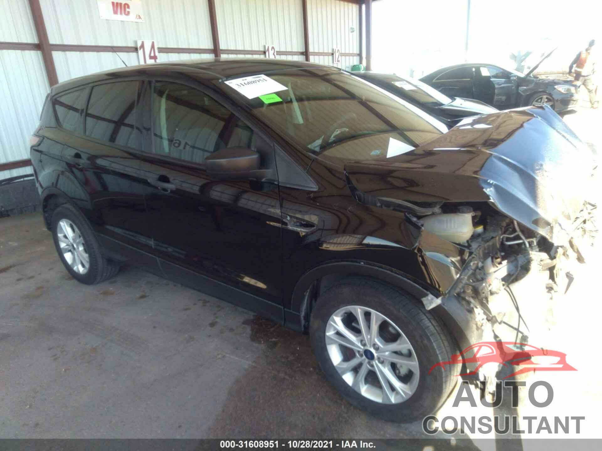 FORD ESCAPE 2018 - 1FMCU0F71JUC70009