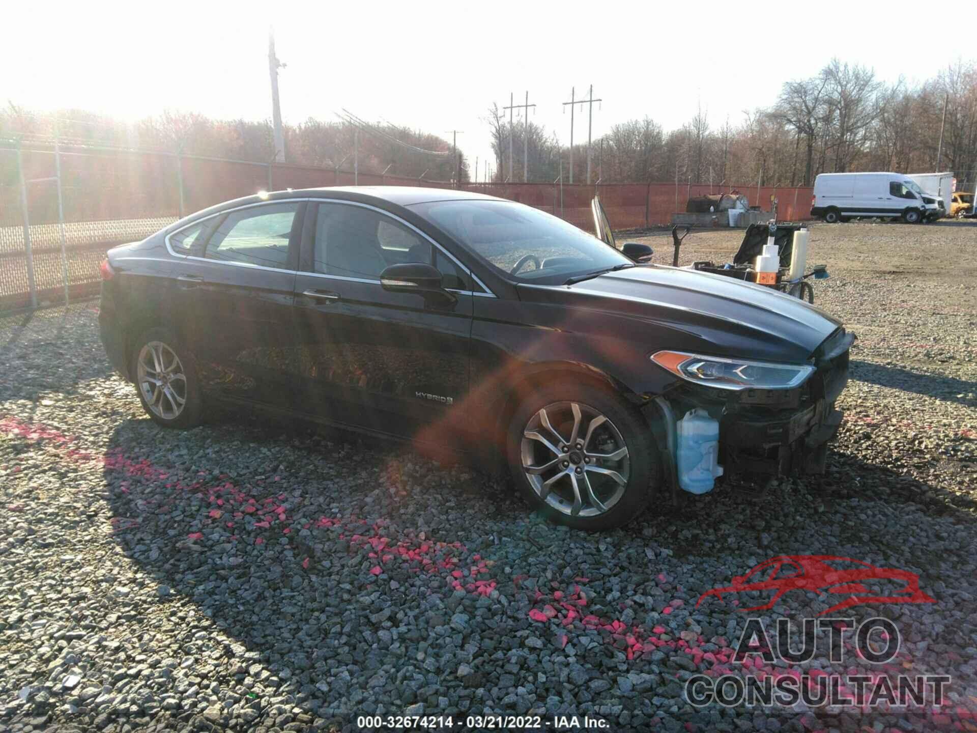 FORD FUSION HYBRID 2019 - 3FA6P0RU6KR109728