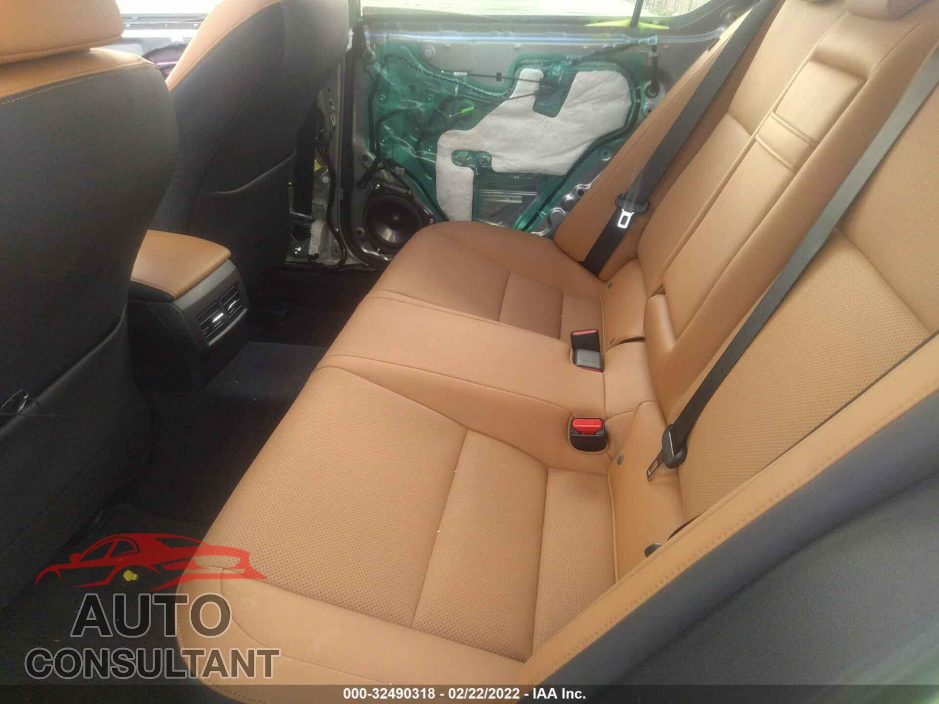 LEXUS IS 2021 - JTHCA1D20M5115586