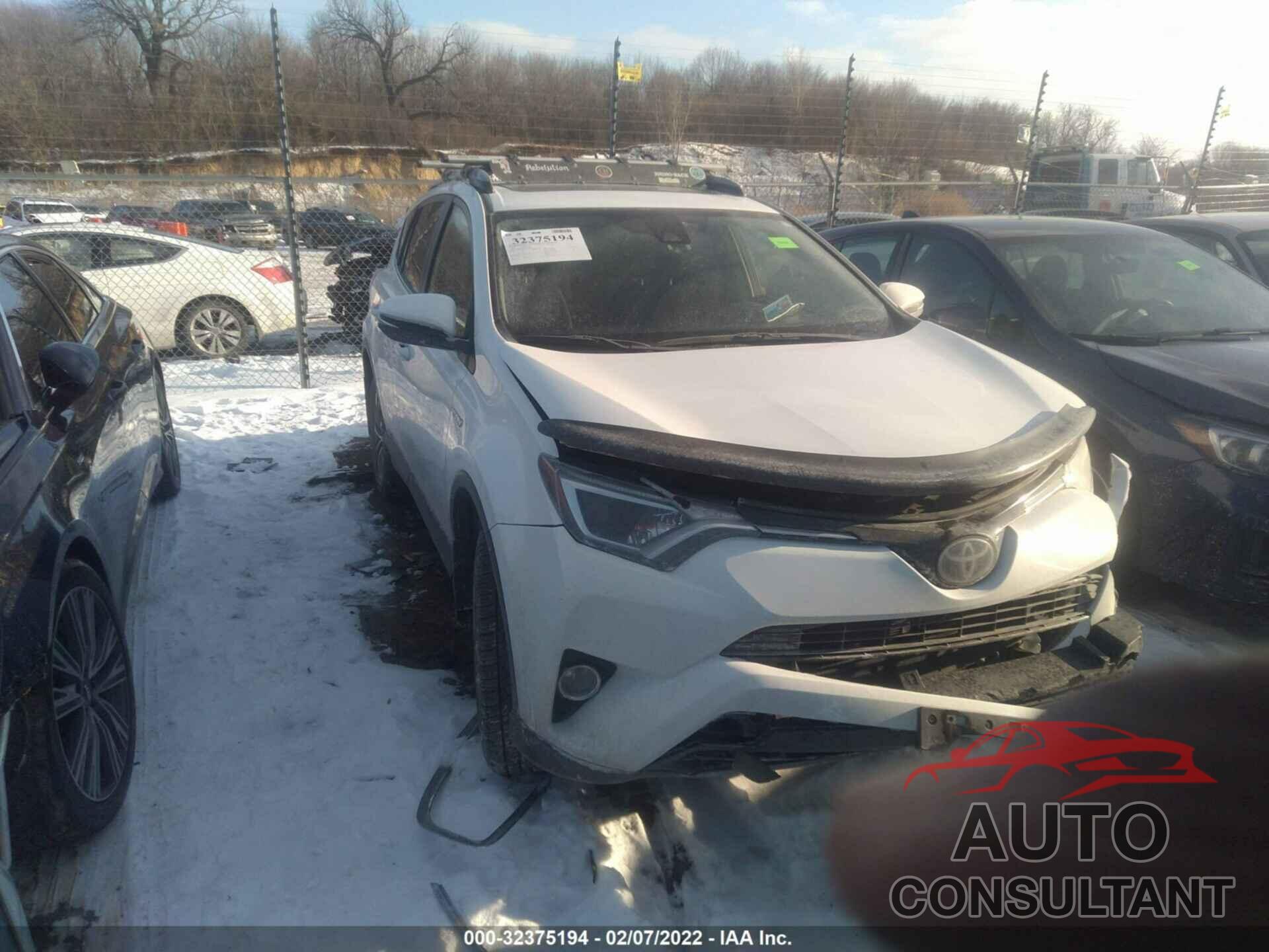 TOYOTA RAV4 2018 - JTMRJREV4JD238988