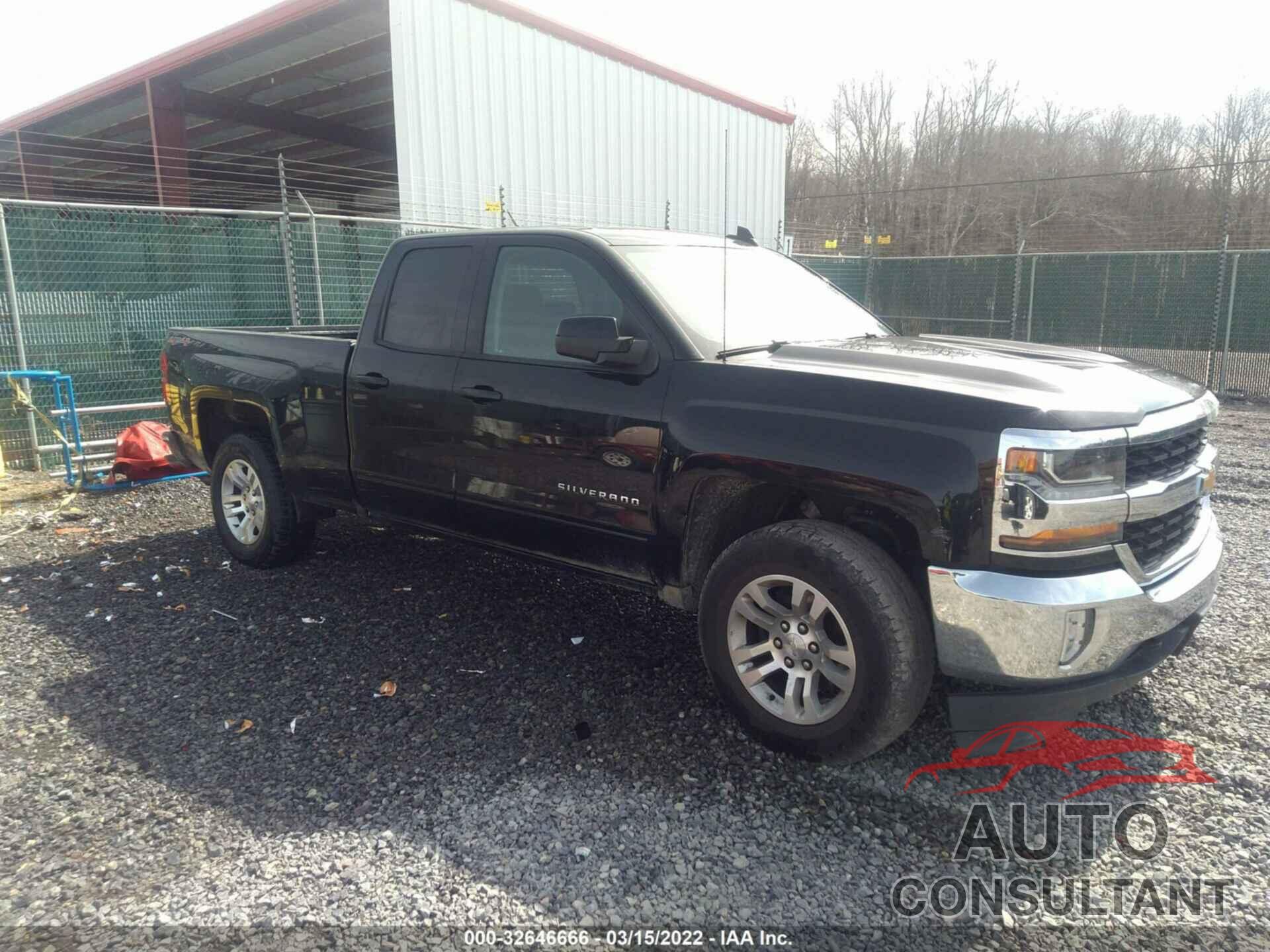 CHEVROLET SILVERADO 1500 2017 - 1GCVKREC6HZ203635