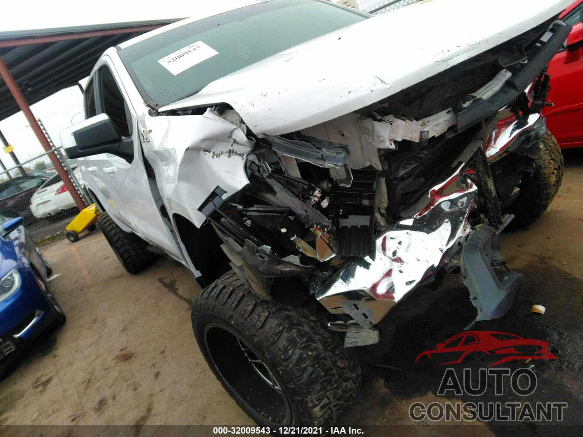 CHEVROLET SILVERADO 1500 2019 - 1GCUYDED5KZ140704