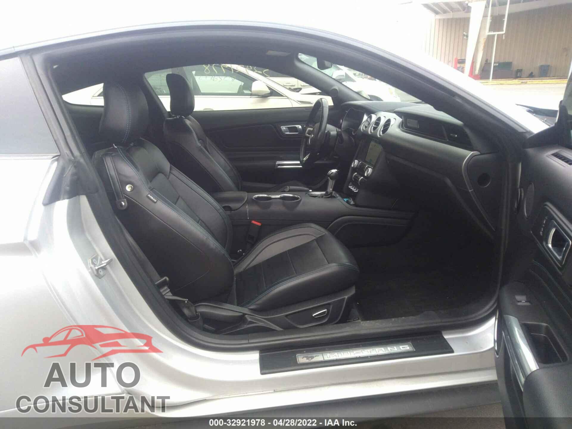 FORD MUSTANG 2018 - 1FA6P8TH5J5175165