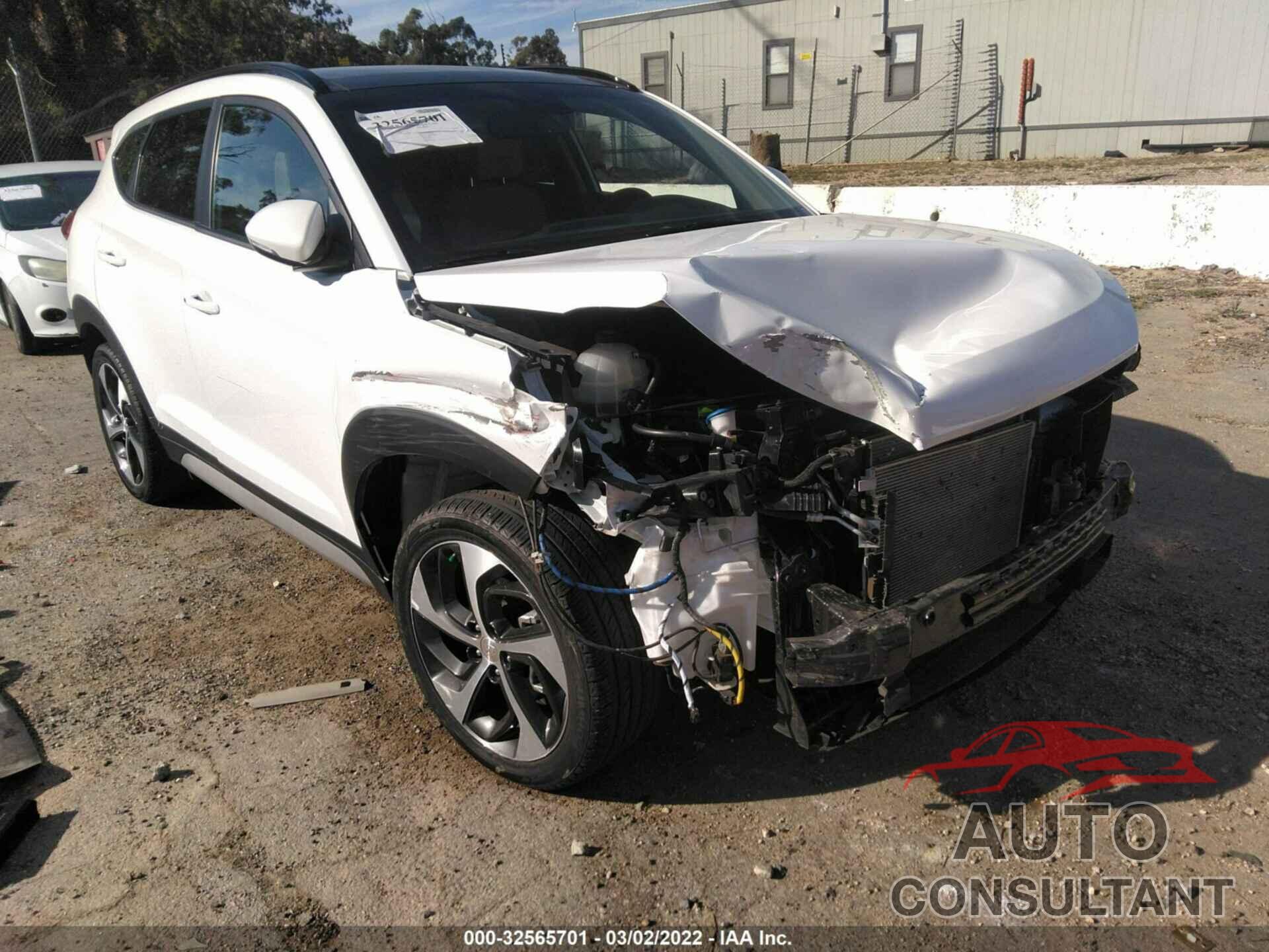 HYUNDAI TUCSON 2018 - KM8J33A23JU699823