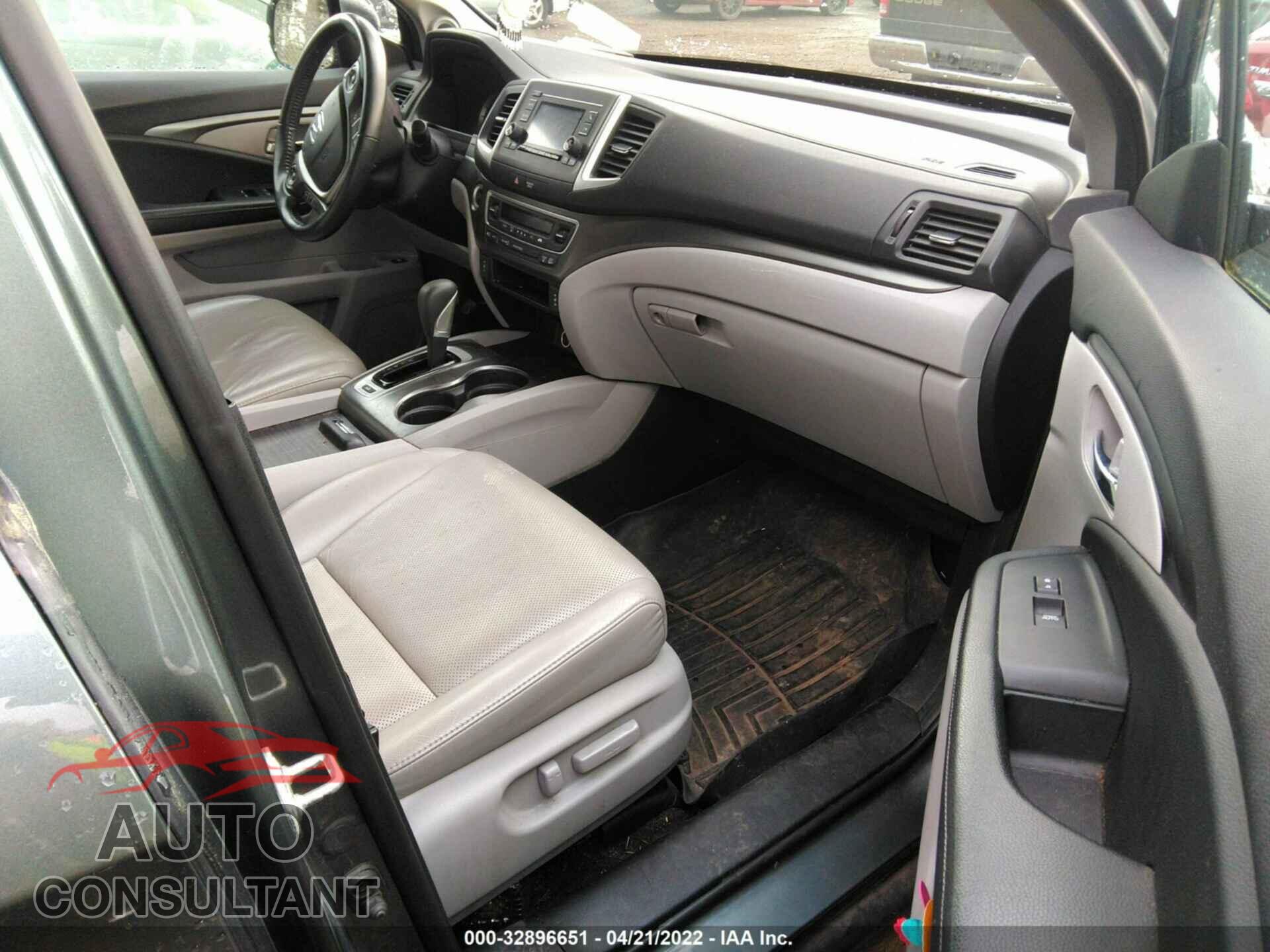 HONDA RIDGELINE 2017 - 5FPYK3F52HB012088