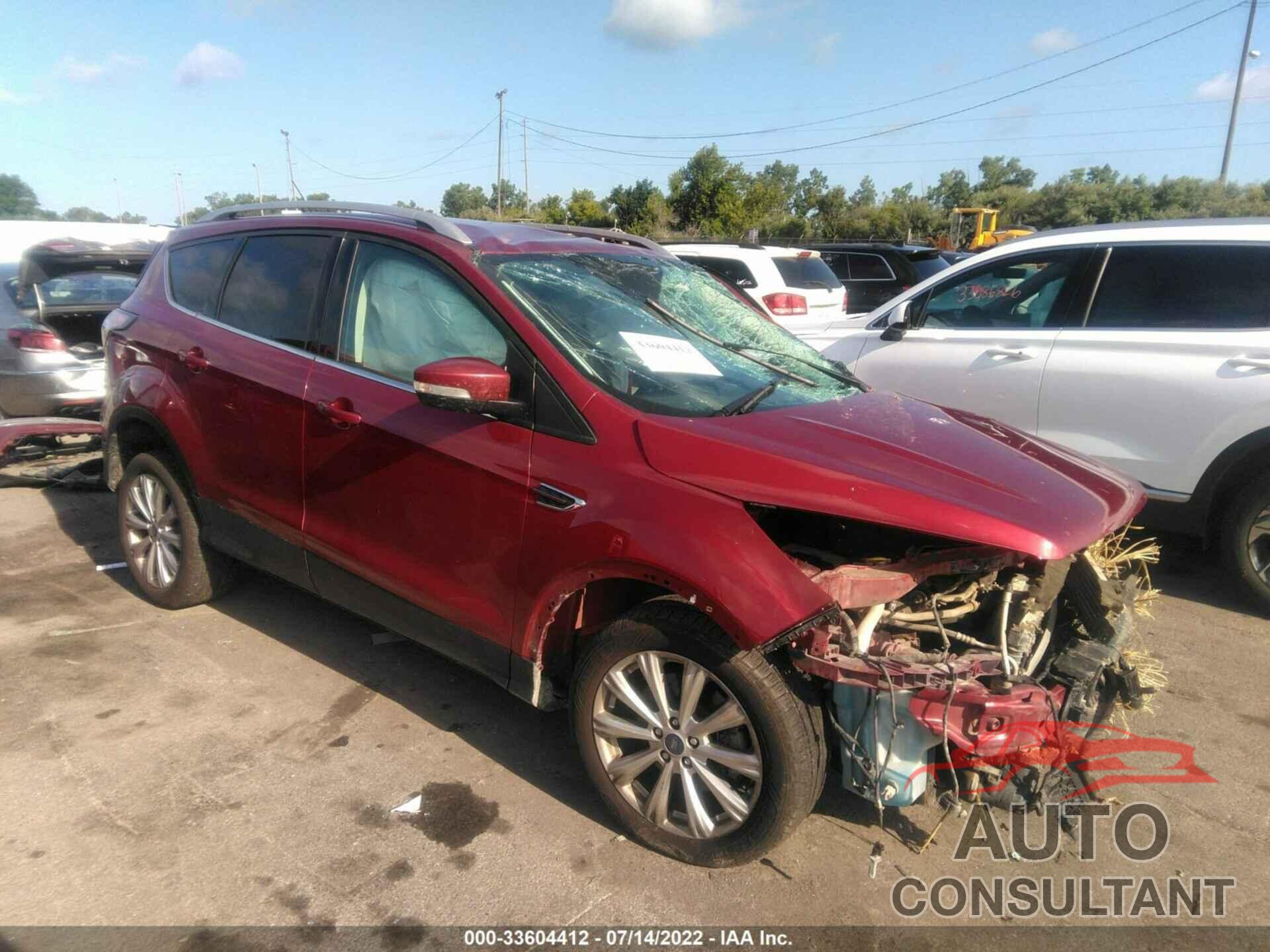 FORD ESCAPE 2017 - 1FMCU9J99HUB31365
