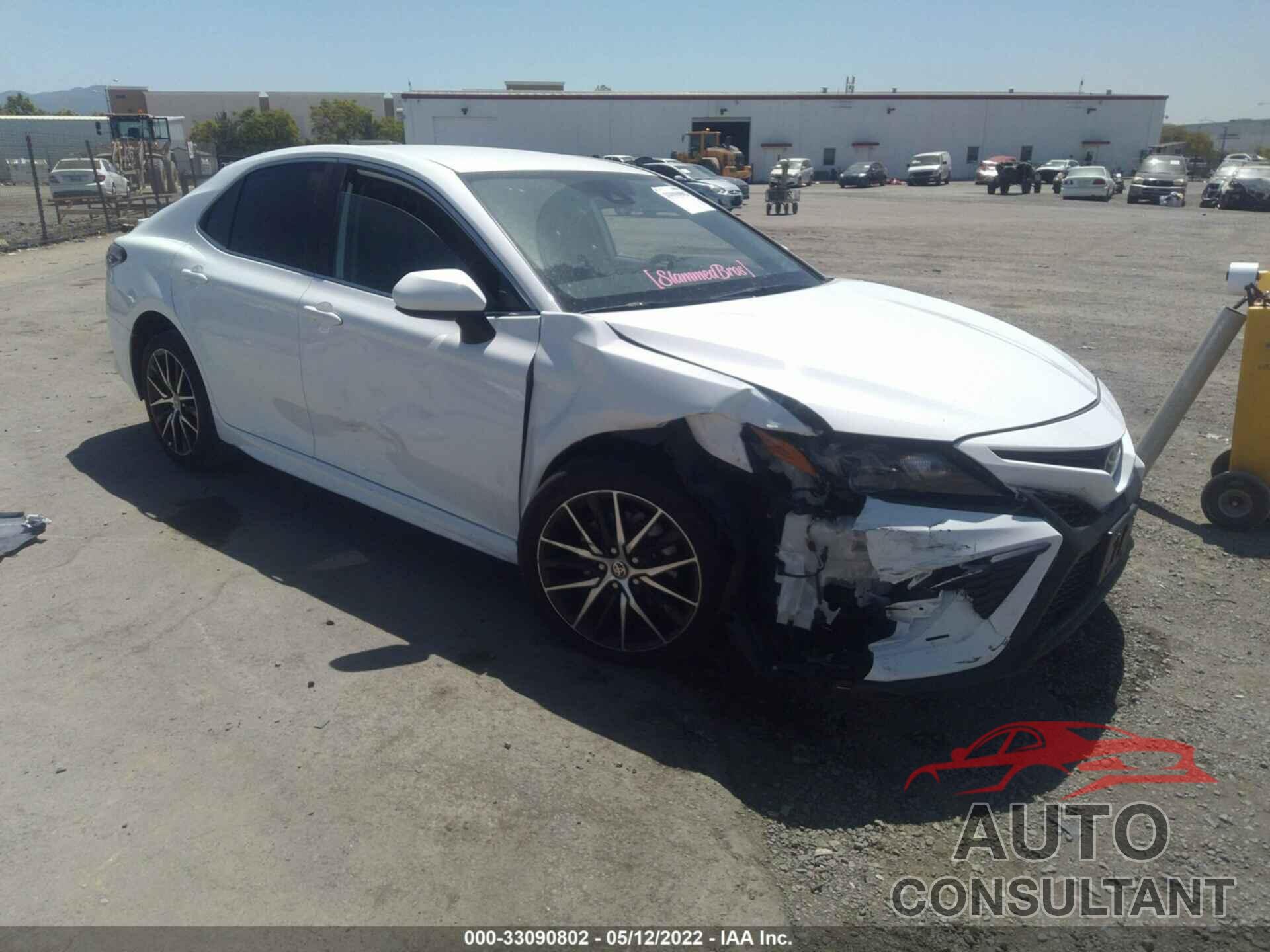 TOYOTA CAMRY 2021 - 4T1G11AK1MU434696