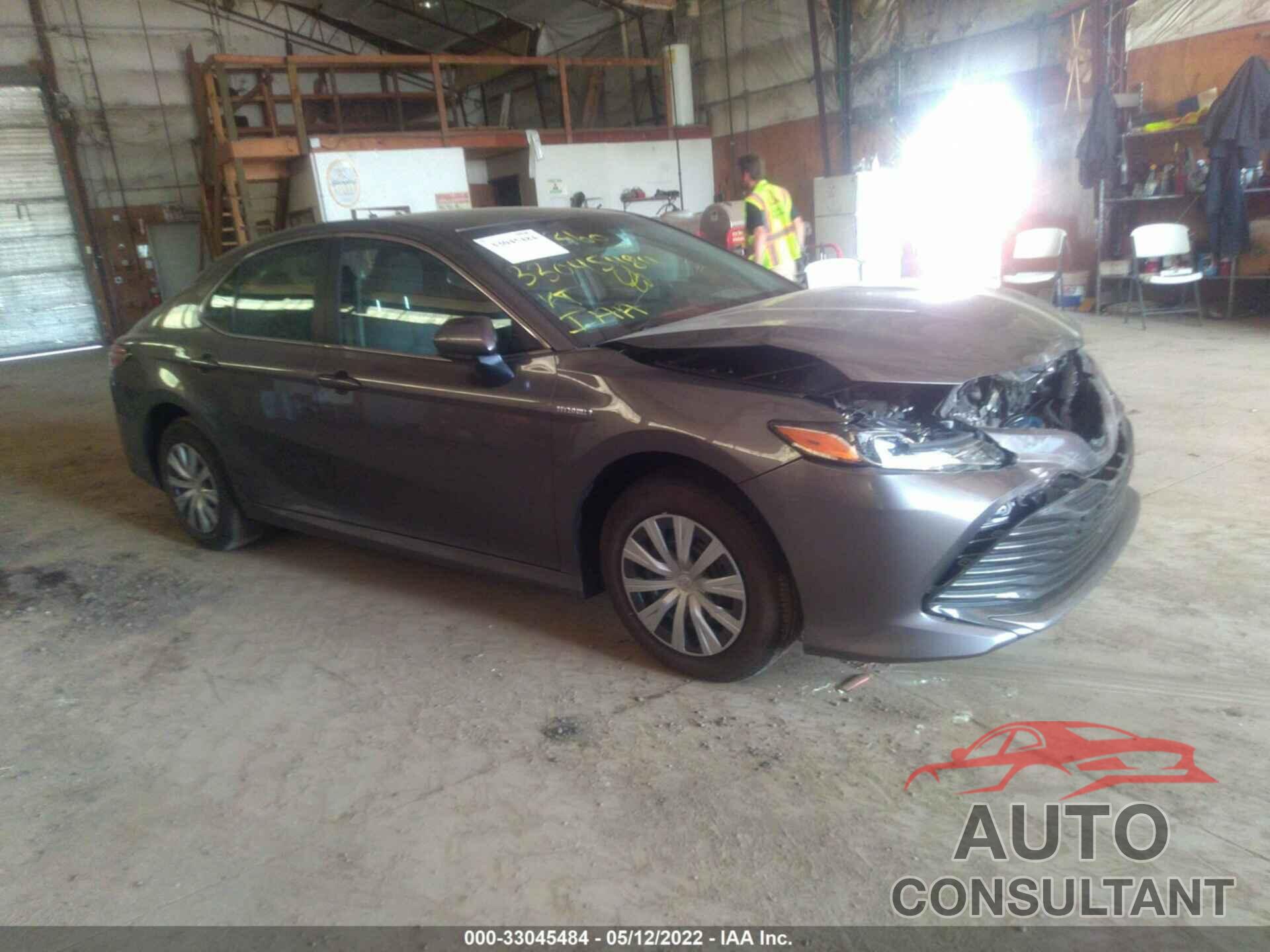 TOYOTA CAMRY 2018 - 4T1B31HK5JU507400