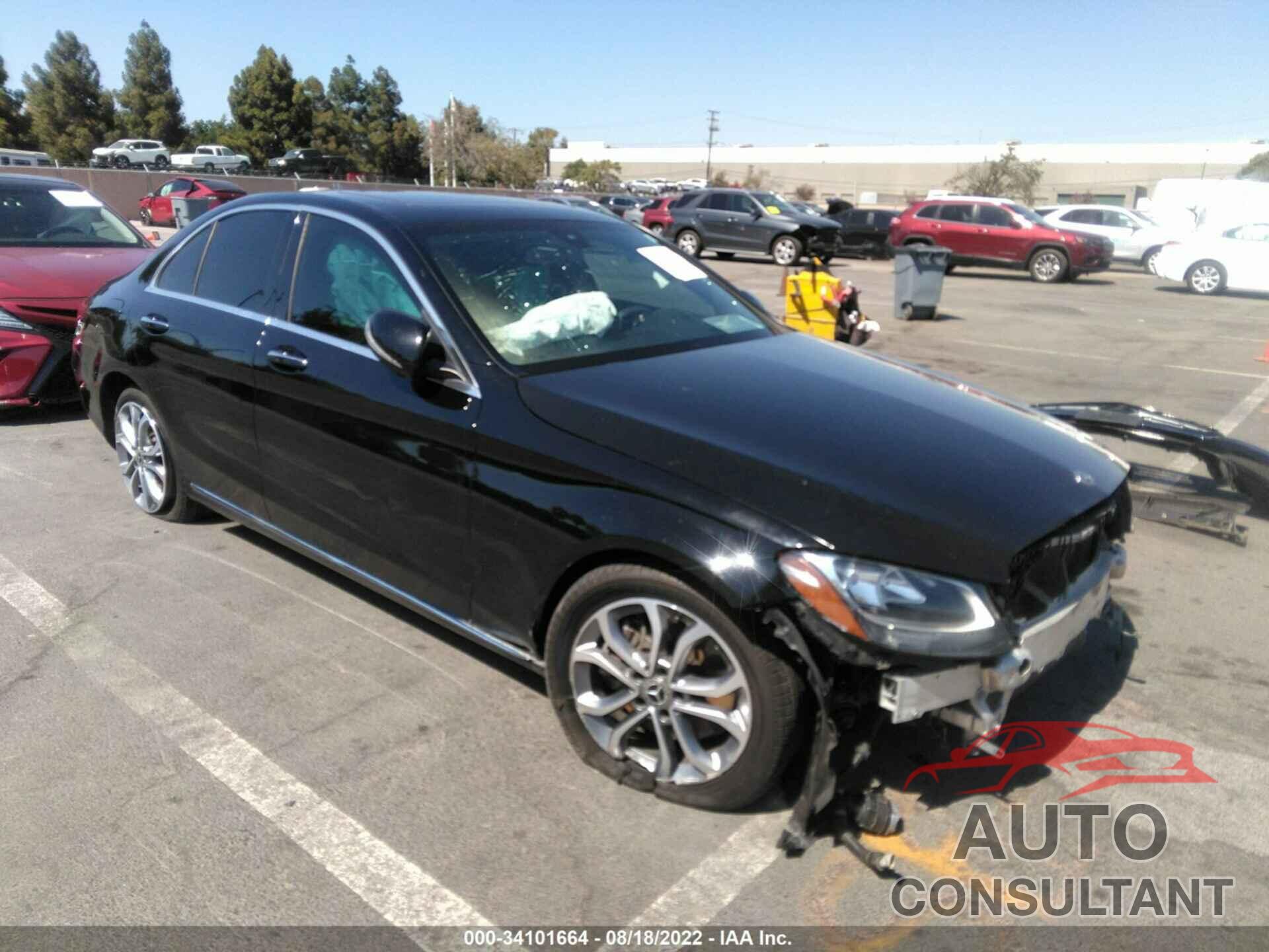 MERCEDES-BENZ C-CLASS 2018 - 55SWF4JB7JU270425