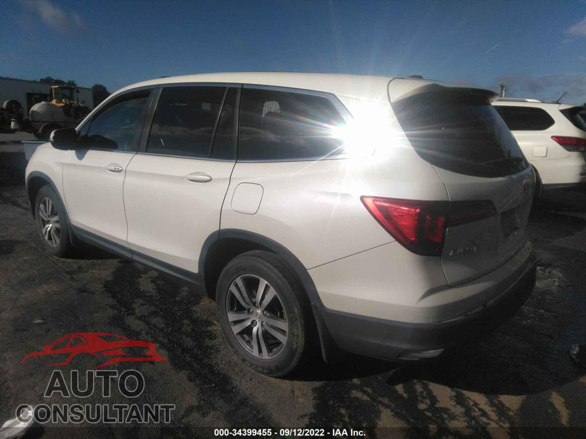HONDA PILOT 2017 - 5FNYF5H52HB002974
