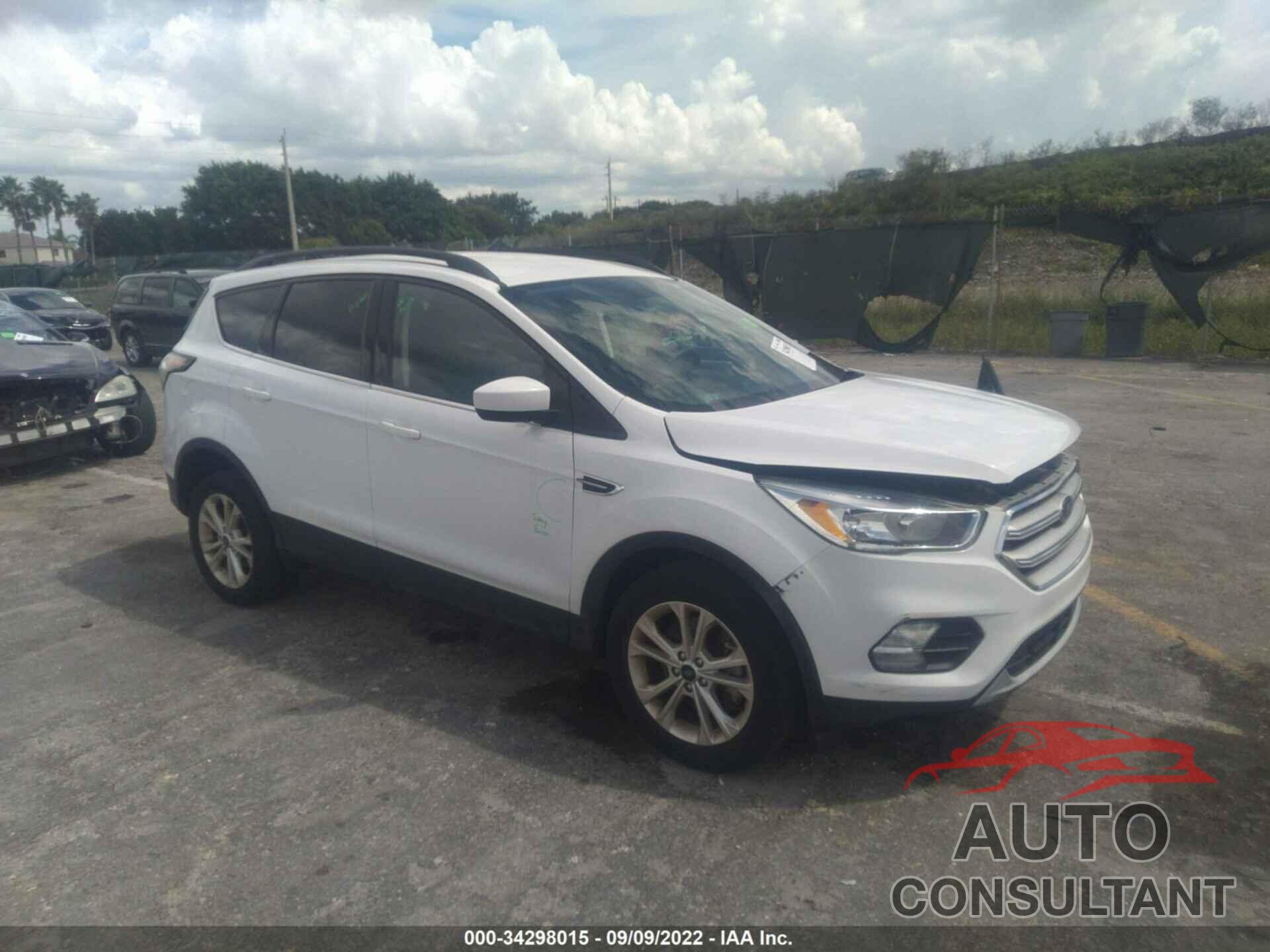 FORD ESCAPE 2018 - 1FMCU9GD0JUD47459