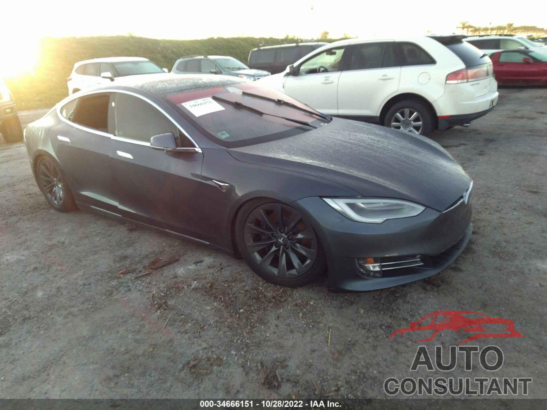 TESLA MODEL S 2020 - 5YJSA1E29LF400019