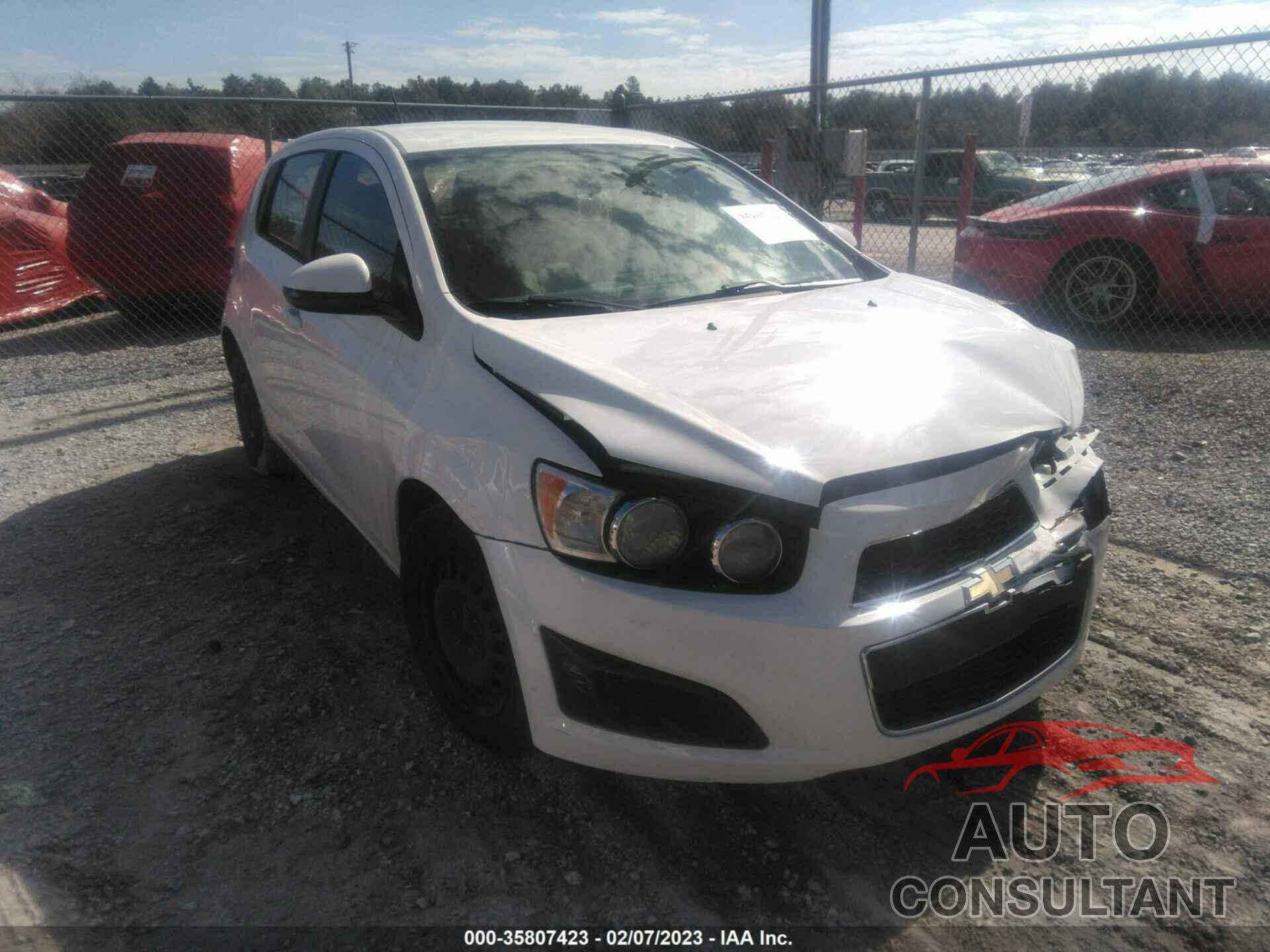 CHEVROLET SONIC 2016 - 1G1JA6SH7G4157141