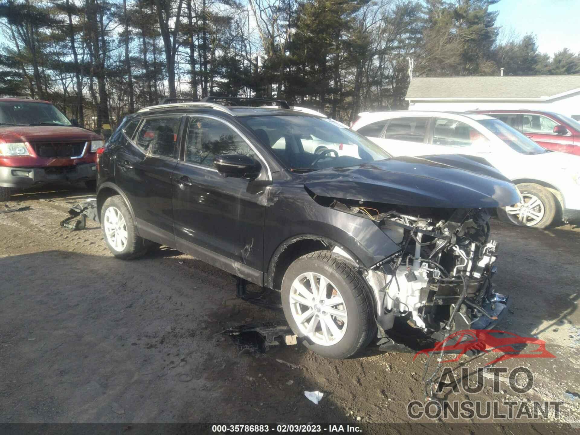 NISSAN ROGUE SPORT 2018 - JN1BJ1CR3JW290130