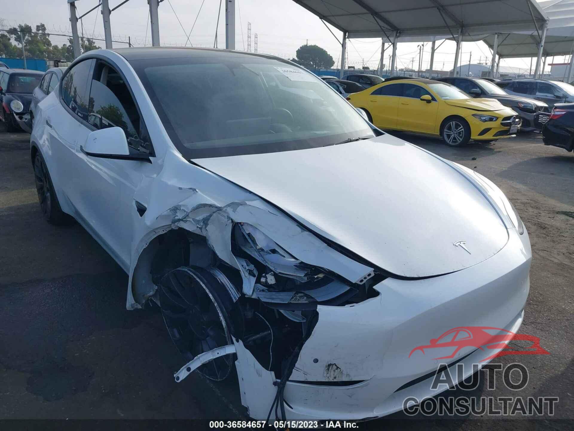 TESLA MODEL Y 2022 - 7SAYGDEF9NF366103