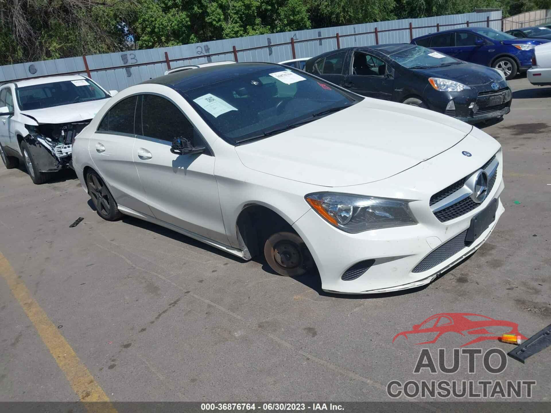 MERCEDES-BENZ CLA 250 2017 - WDDSJ4EB4HN436233