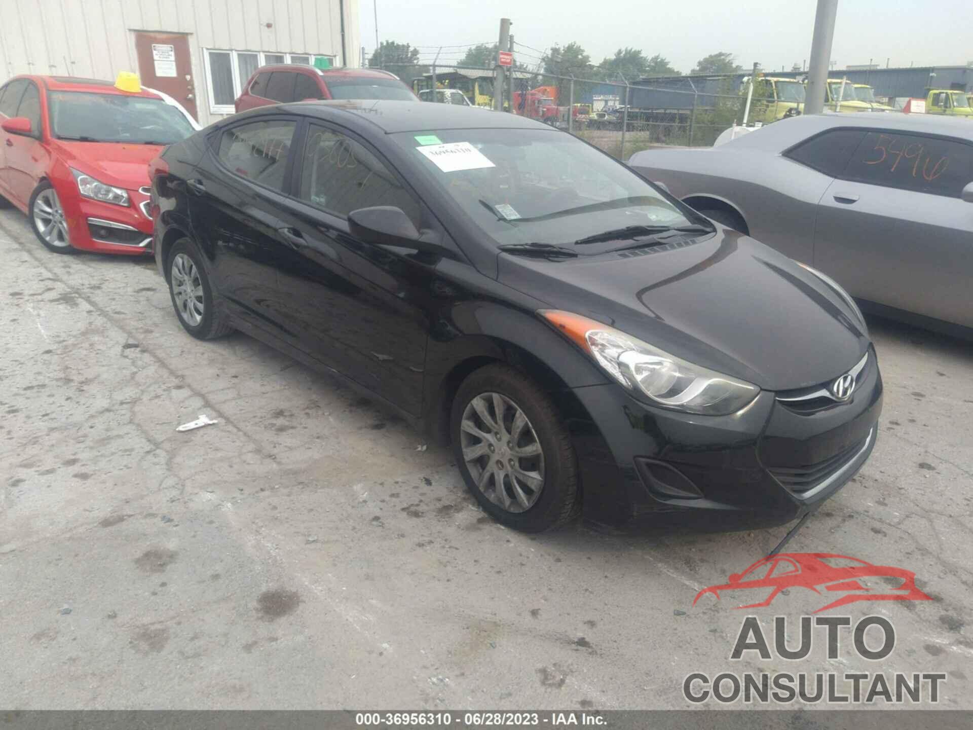 HYUNDAI ELANTRA 2013 - 5NPDH4AE8DH180803