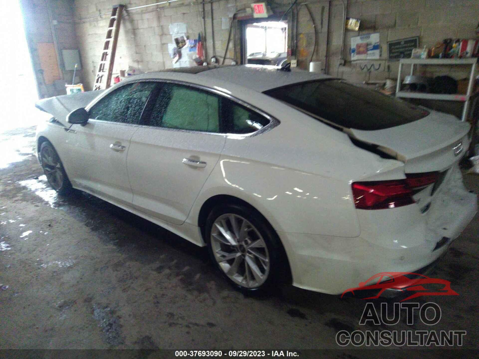 AUDI A5 SPORTBACK 2023 - WAUABCF5XPA059822