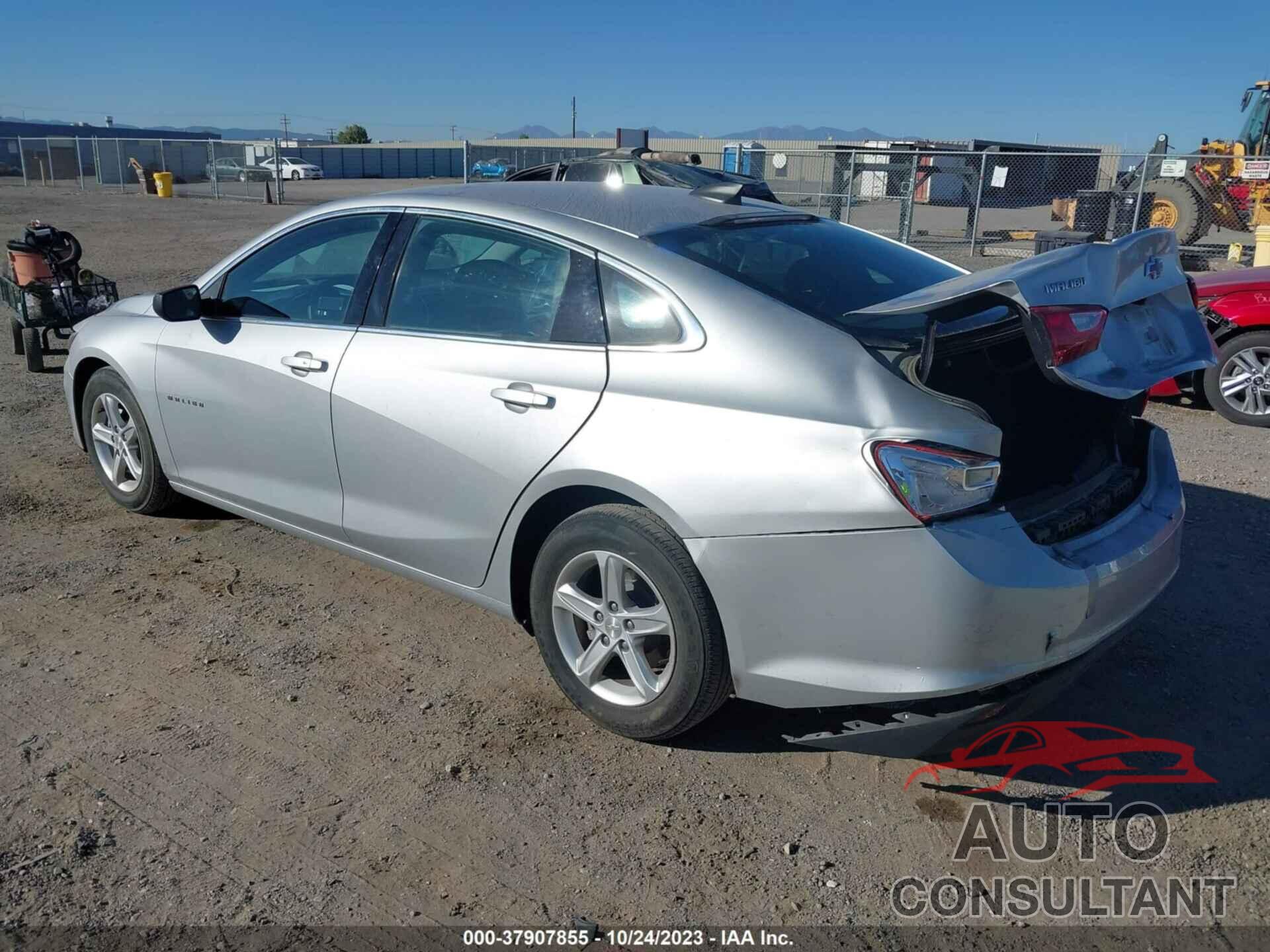 CHEVROLET MALIBU 2020 - 1G1ZB5ST4LF154727