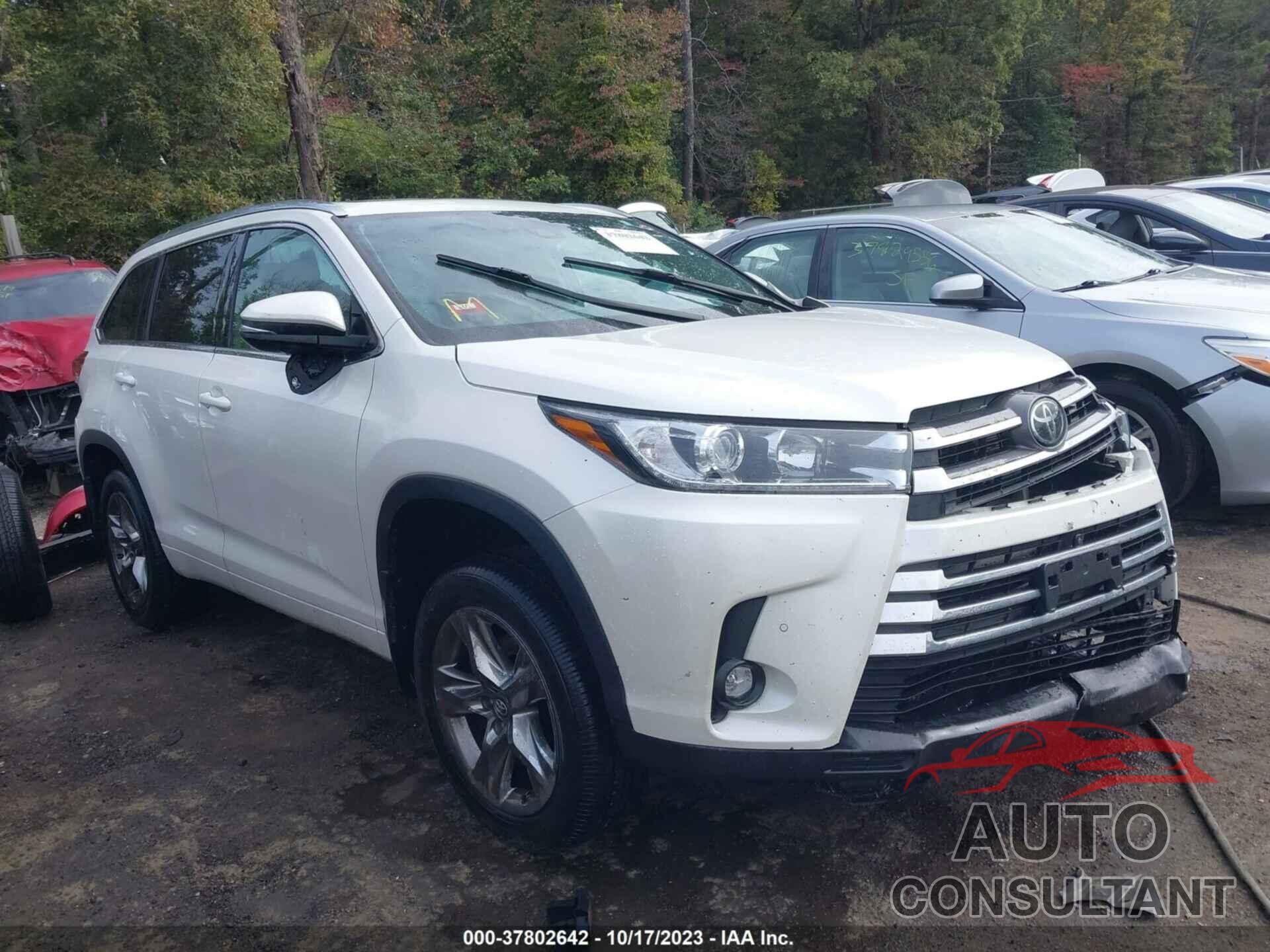 TOYOTA HIGHLANDER 2019 - 5TDDZRFH0KS969774