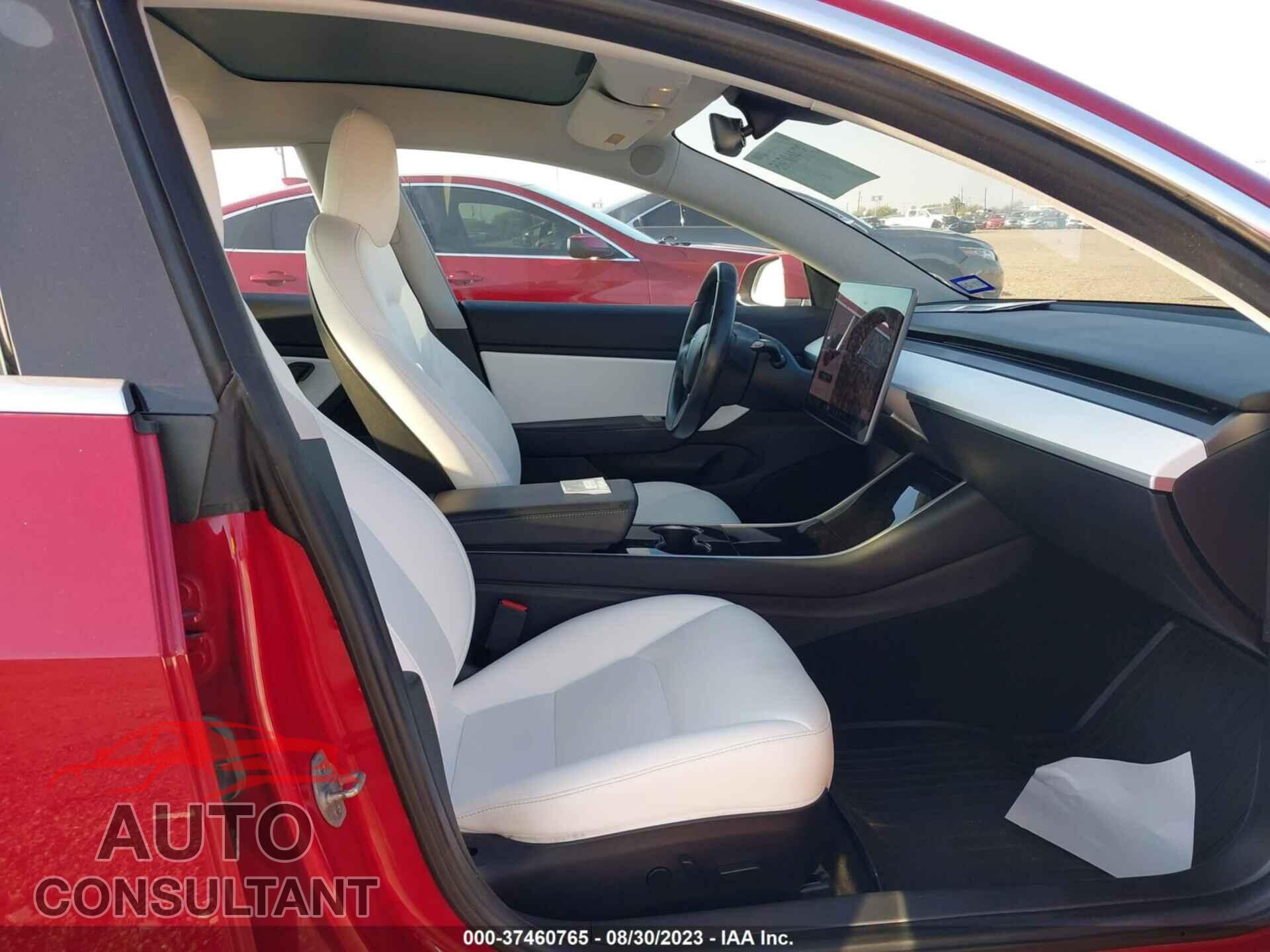 TESLA MODEL 3 2018 - 5YJ3E1EB2JF055549