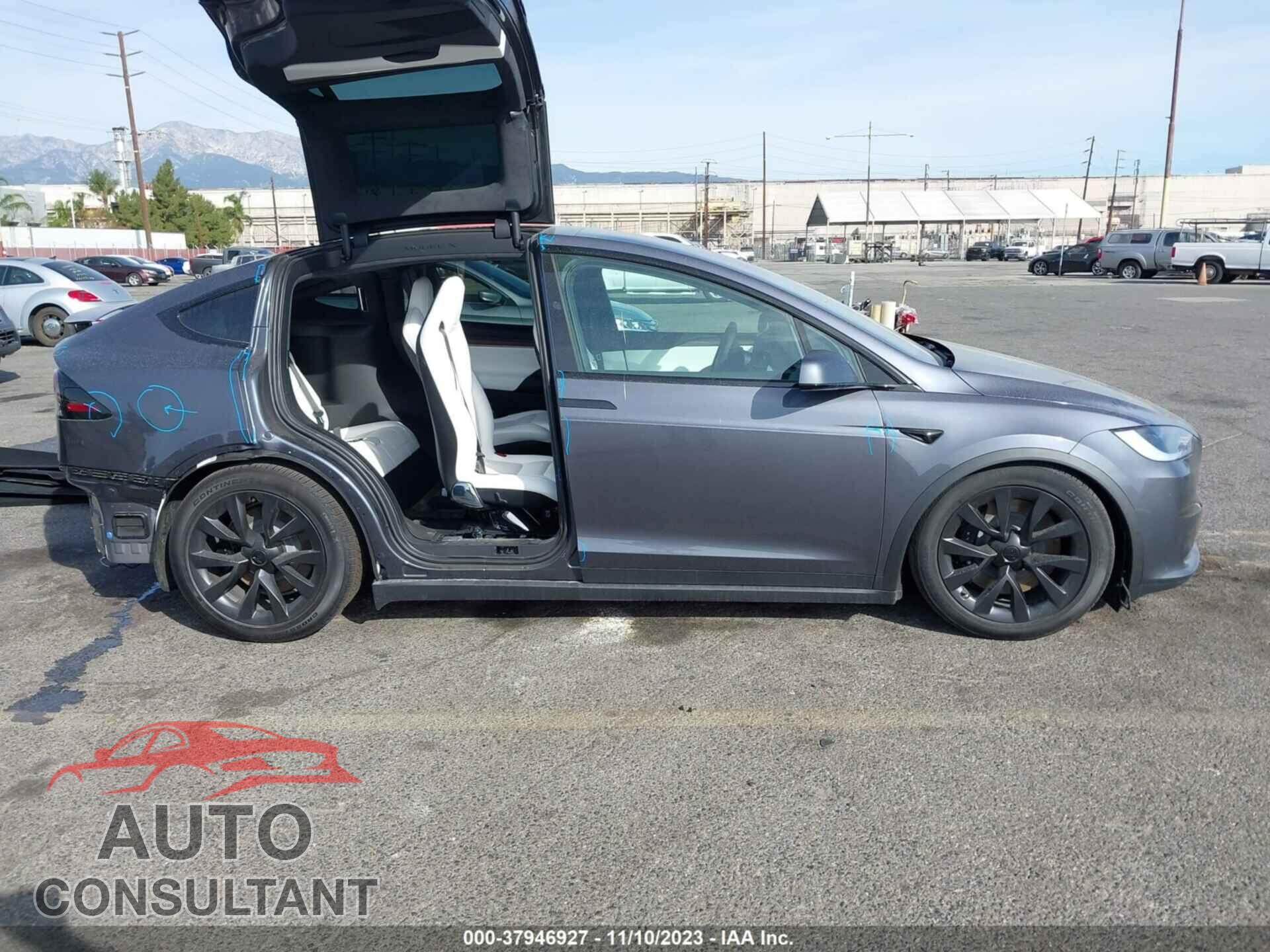 TESLA MODEL X 2023 - 7SAXCBE54PF413916