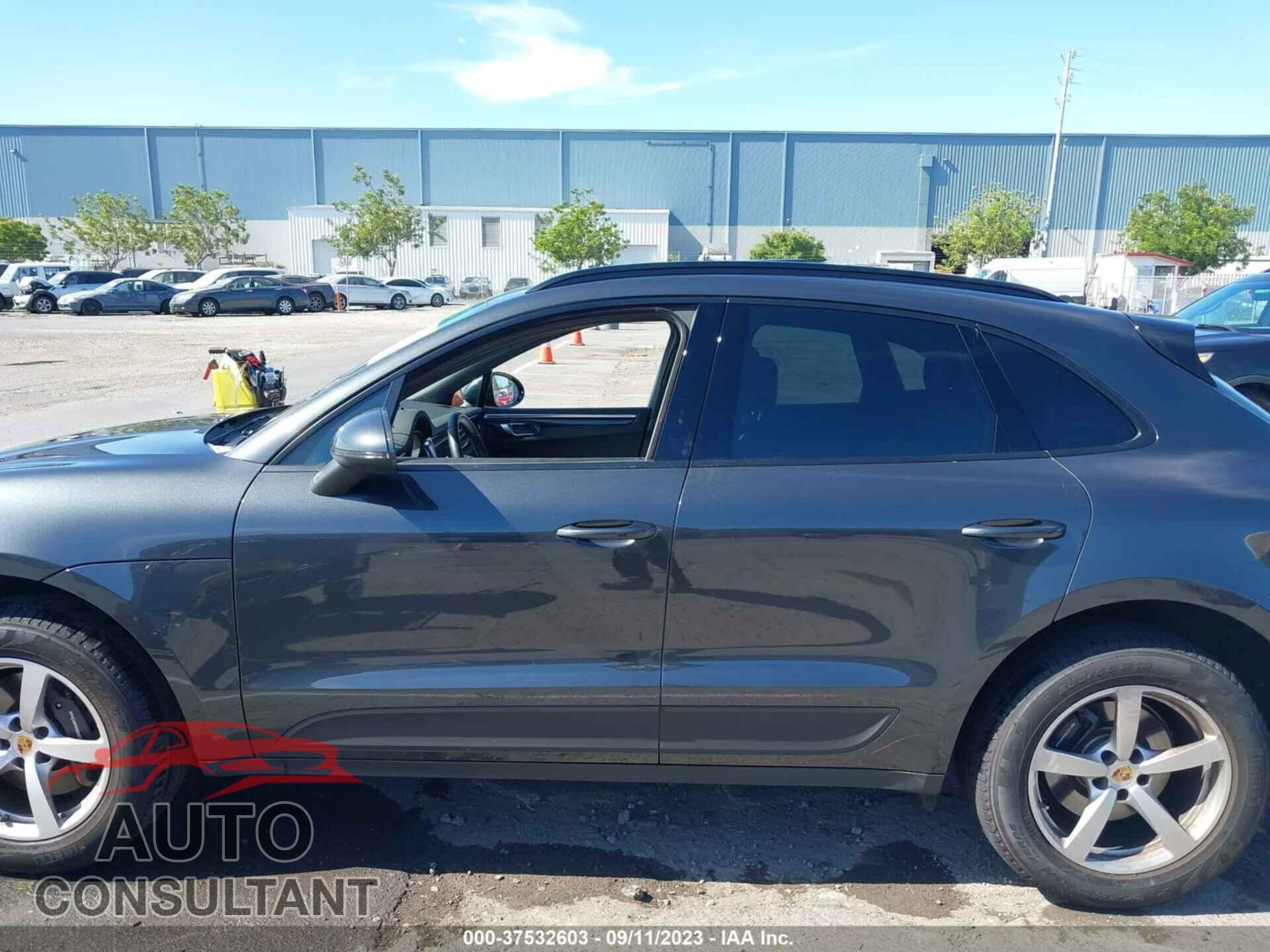 PORSCHE MACAN 2021 - WP1AA2A5XMLB13786