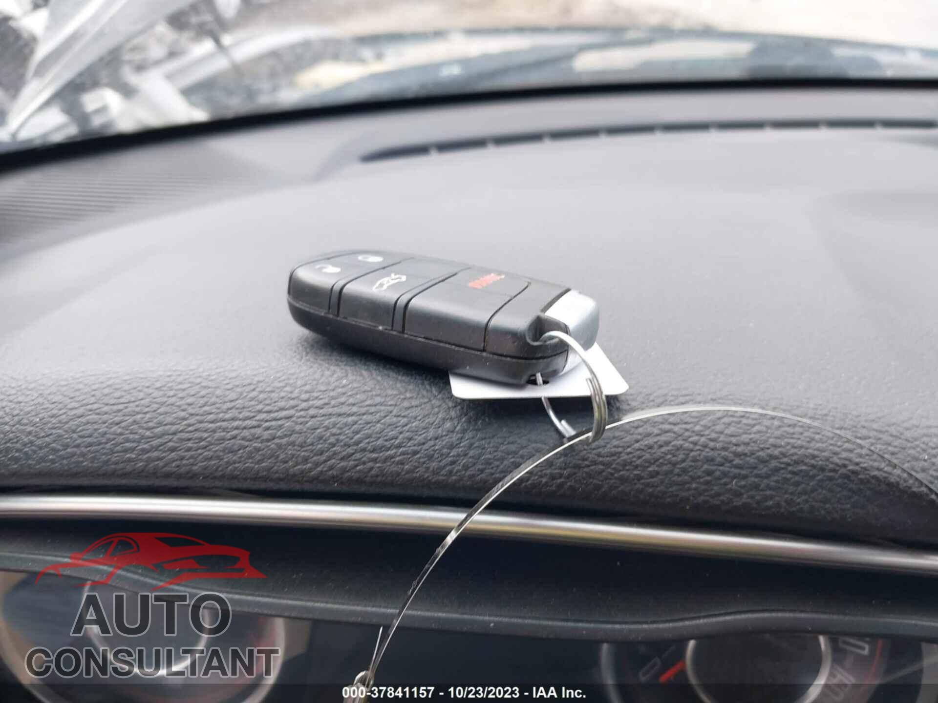 DODGE CHALLENGER 2015 - 2C3CDZAG2FH822759