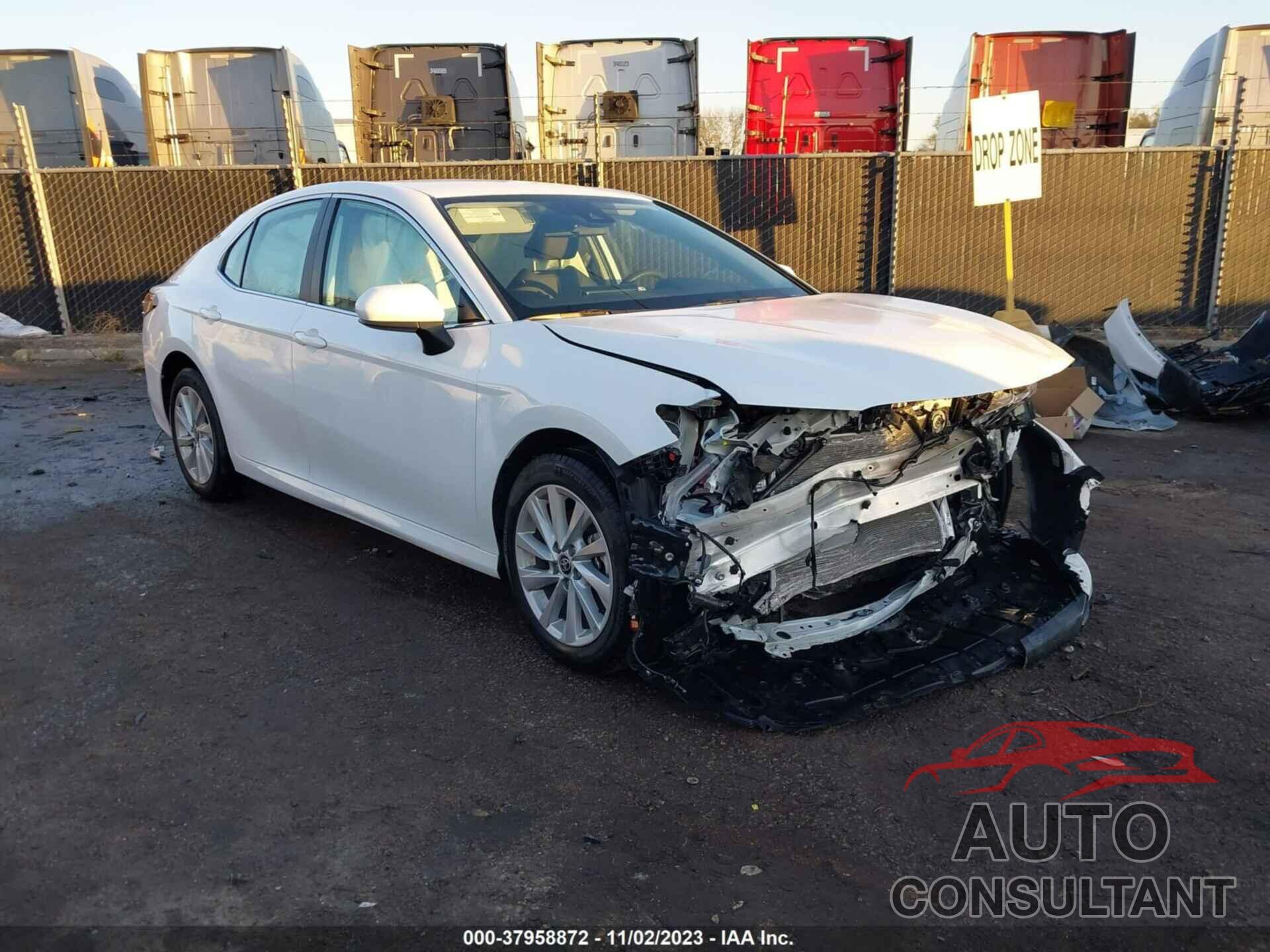 TOYOTA CAMRY 2023 - 4T1C11BKXPU086799