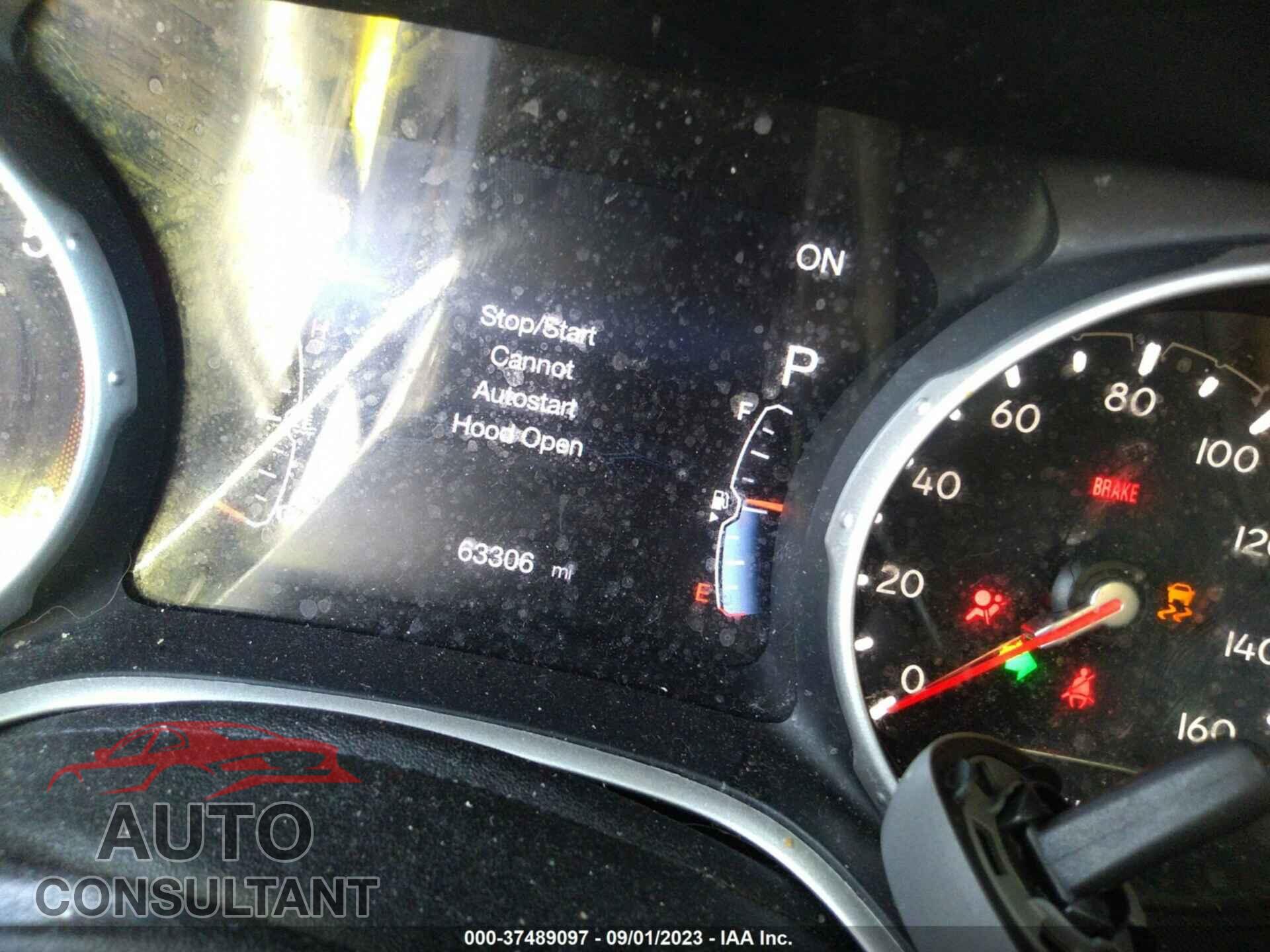 JEEP COMPASS 2020 - 3C4NJDBB8LT229252