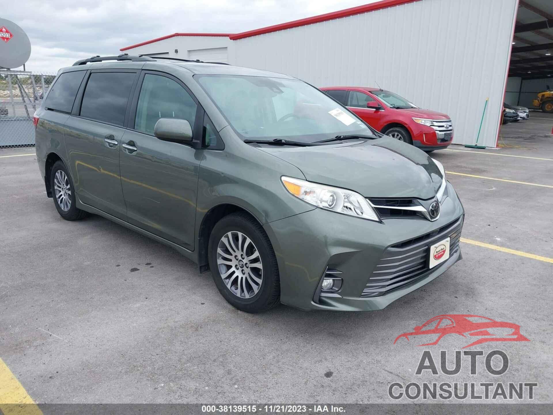 TOYOTA SIENNA 2018 - 5TDYZ3DC7JS902495