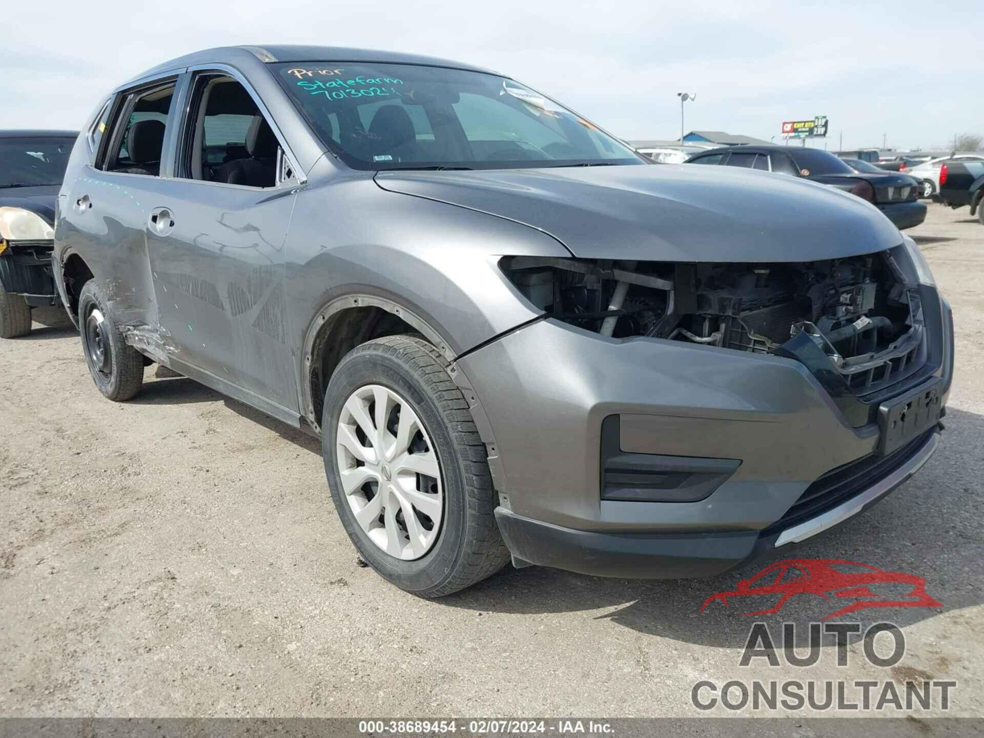 NISSAN ROGUE 2017 - KNMAT2MT6HP604795