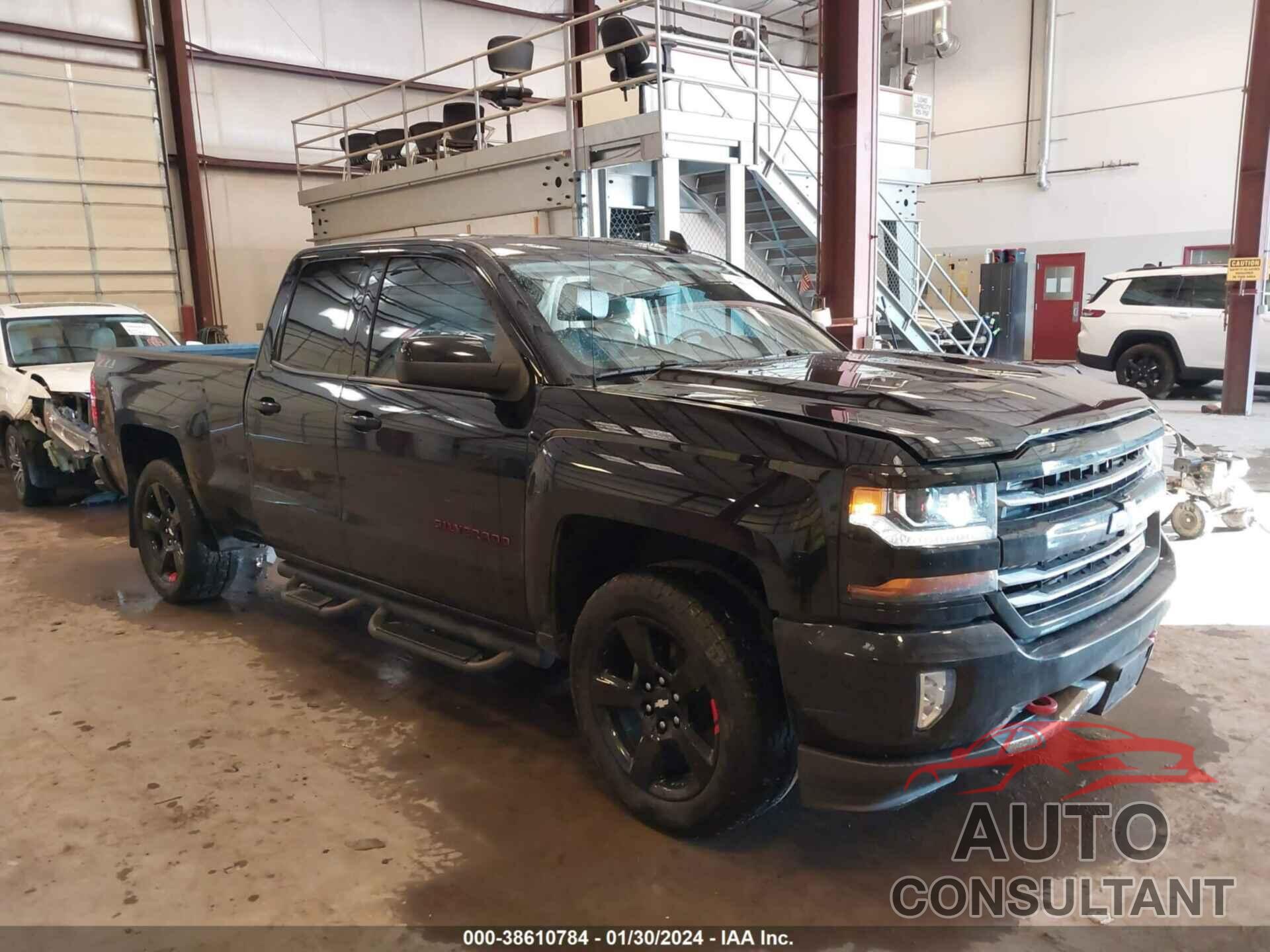 CHEVROLET SILVERADO 1500 2018 - 1GCVKREC3JZ133629