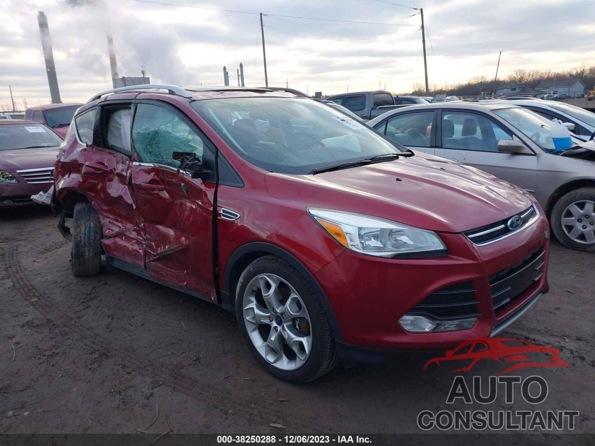 FORD ESCAPE 2015 - 1FMCU9J98FUC23242