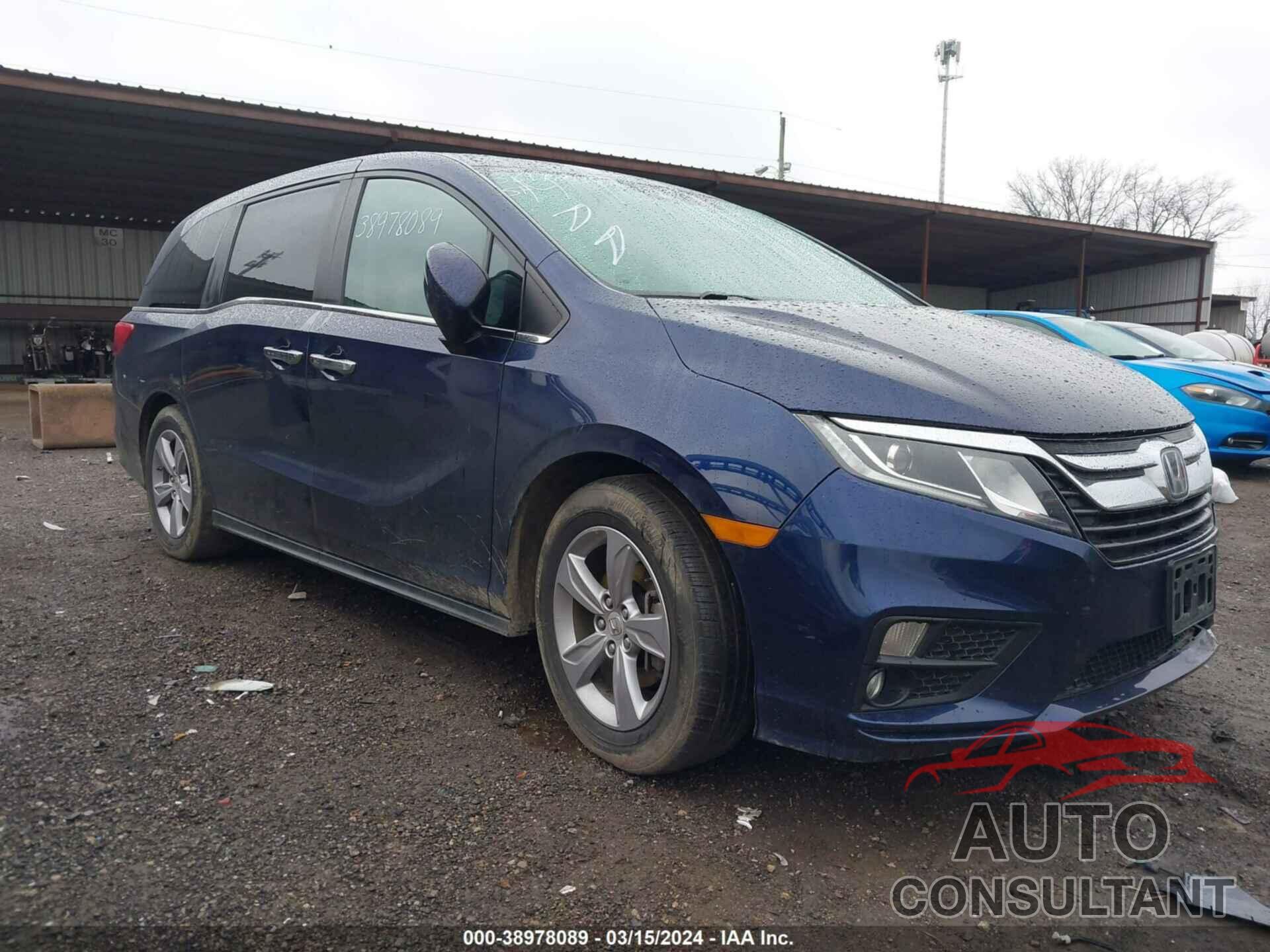 HONDA ODYSSEY 2018 - 5FNRL6H76JB067000