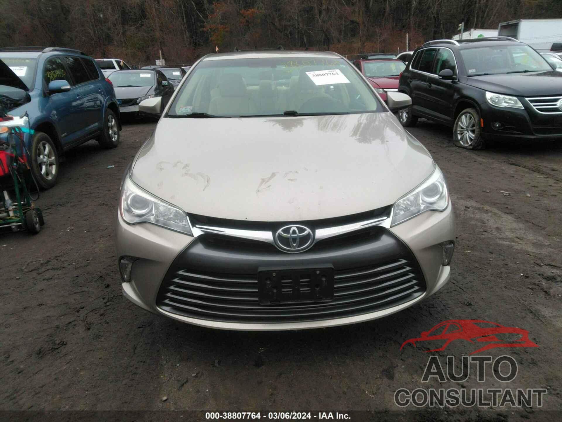 TOYOTA CAMRY 2016 - 4T4BF1FK1GR549314