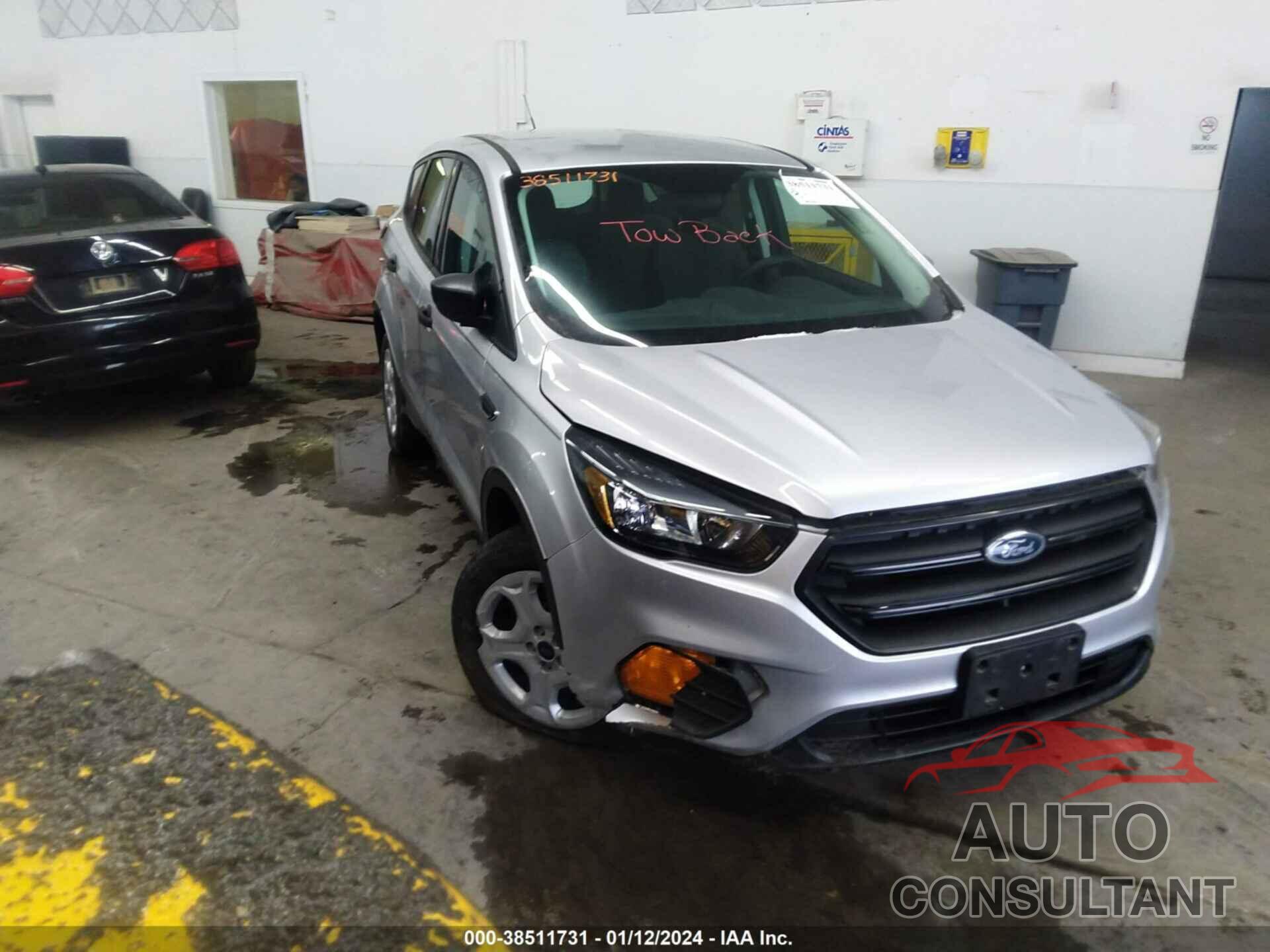 FORD ESCAPE 2018 - 1FMCU0F77JUB06036