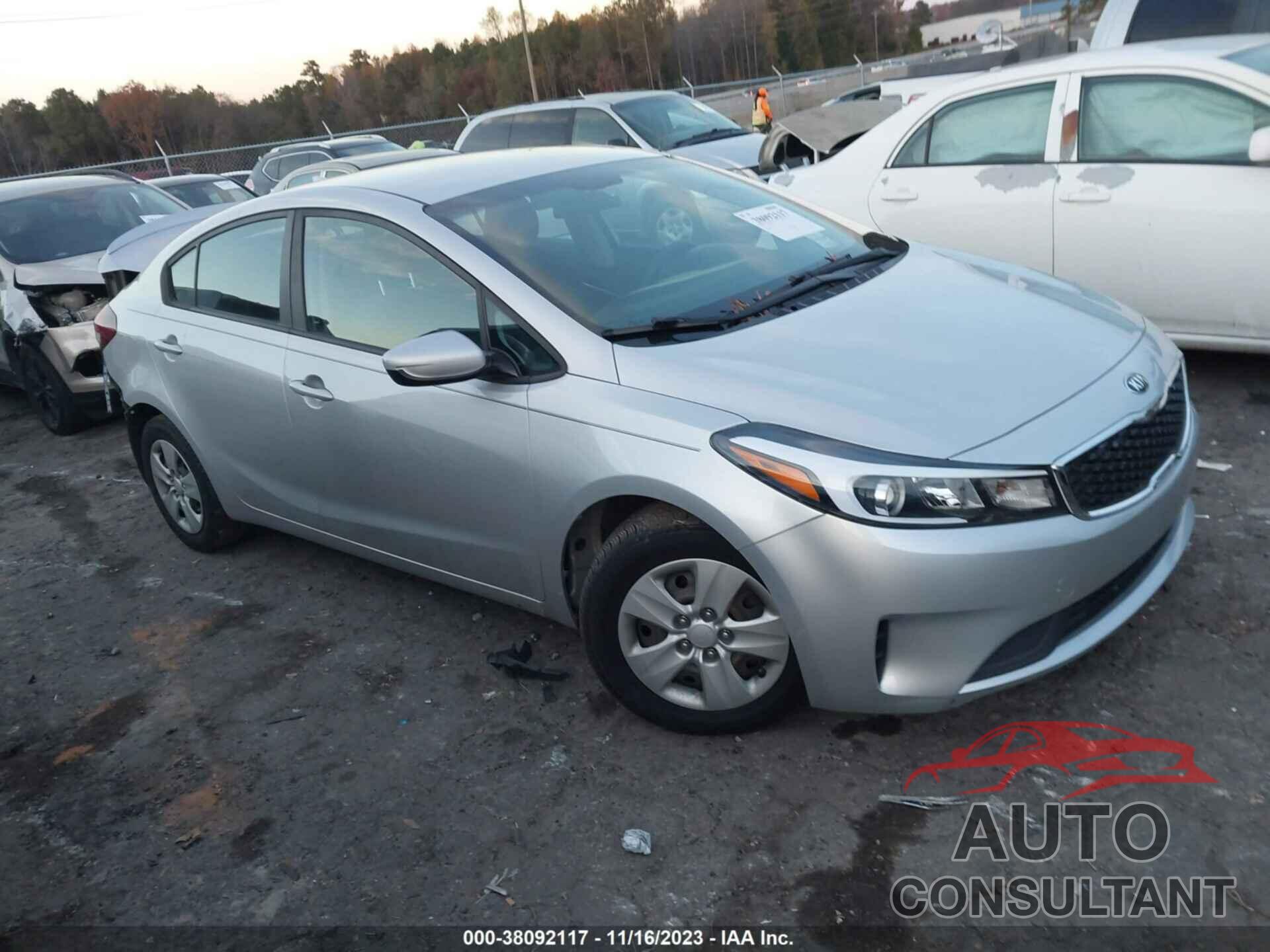 KIA FORTE 2018 - 3KPFL4A79JE203708