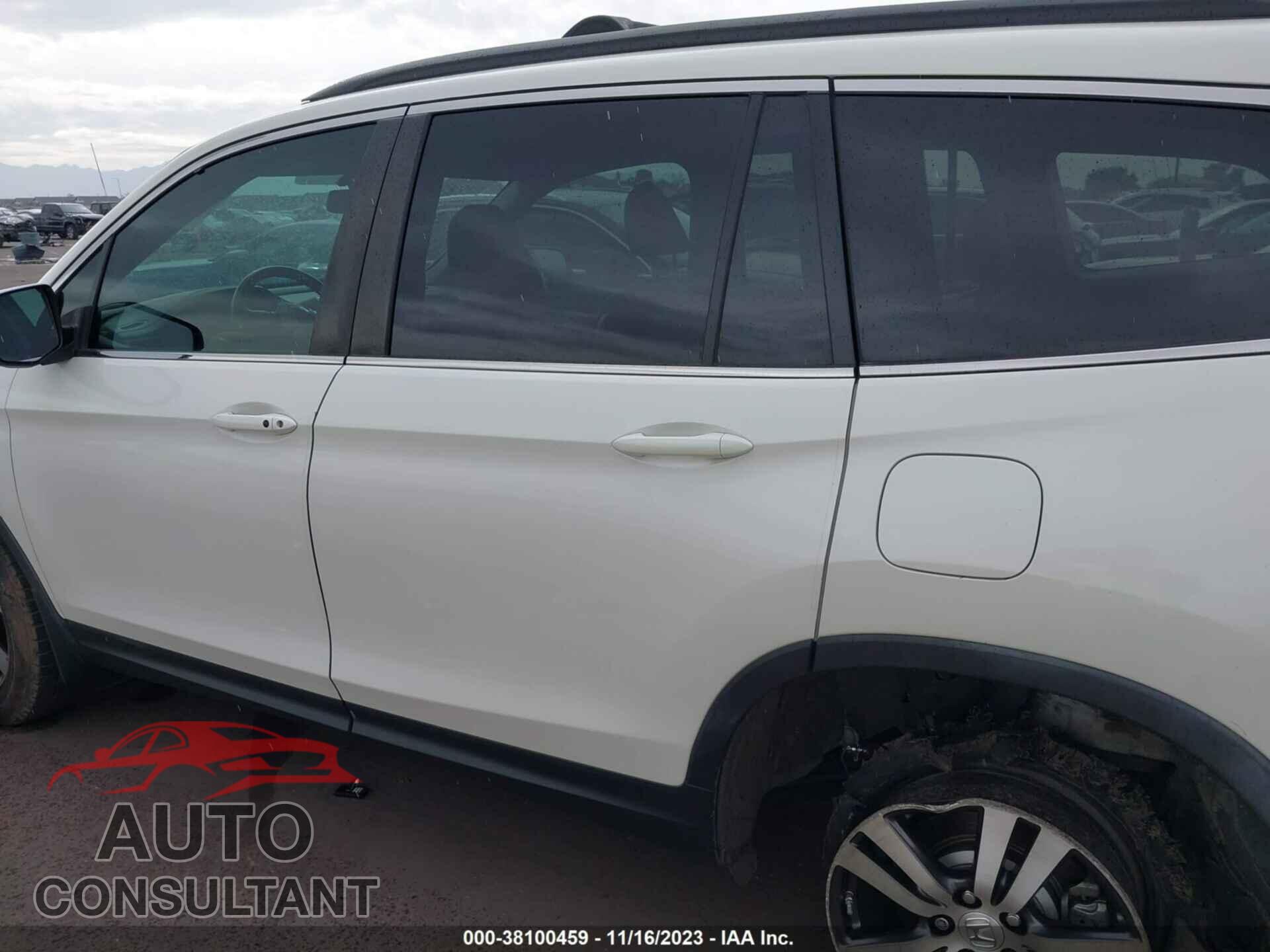 HONDA PILOT 2017 - 5FNYF6H52HB097588